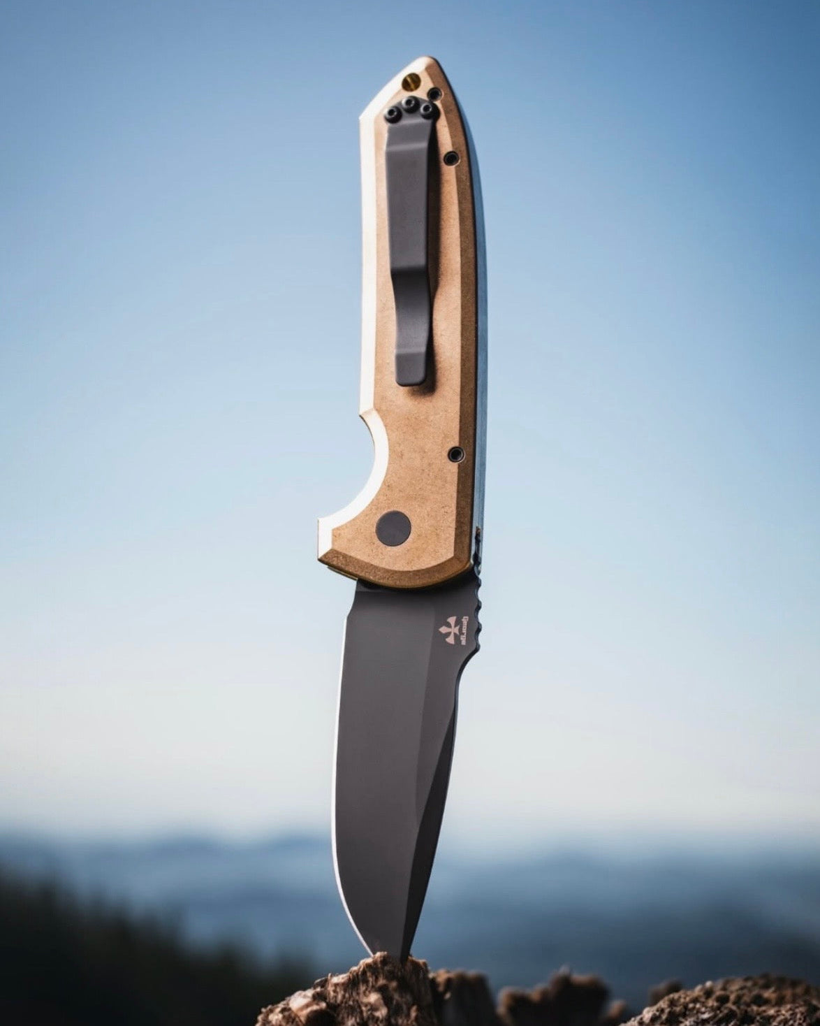 Pro-Tech Les George LG3136 Rockeye AUTO - Textured AlBronze Handle - DLC Black Magnacut Blade - MOP Button - Black Hardware