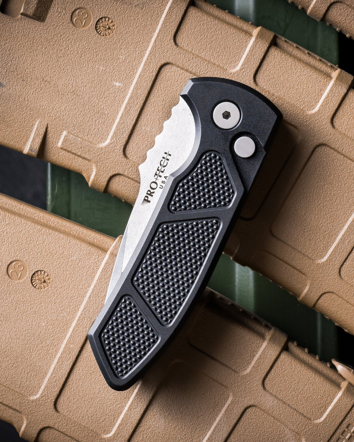 Pro-Tech x Les George LG405 SBR AUTO - Machined Texture Black Handle - s35vn Blade - Blasted Hardware