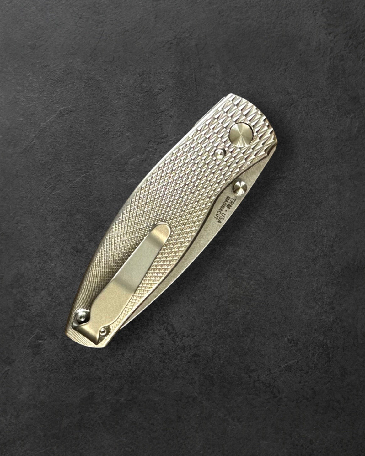 Three Rivers Mfg.-Three Rivers Mfg. (TRM) Neutron 2 - 3D Contoured Titanium Scales LIZARD SKIN - Magnacut Blade-5-Urban Cutlery