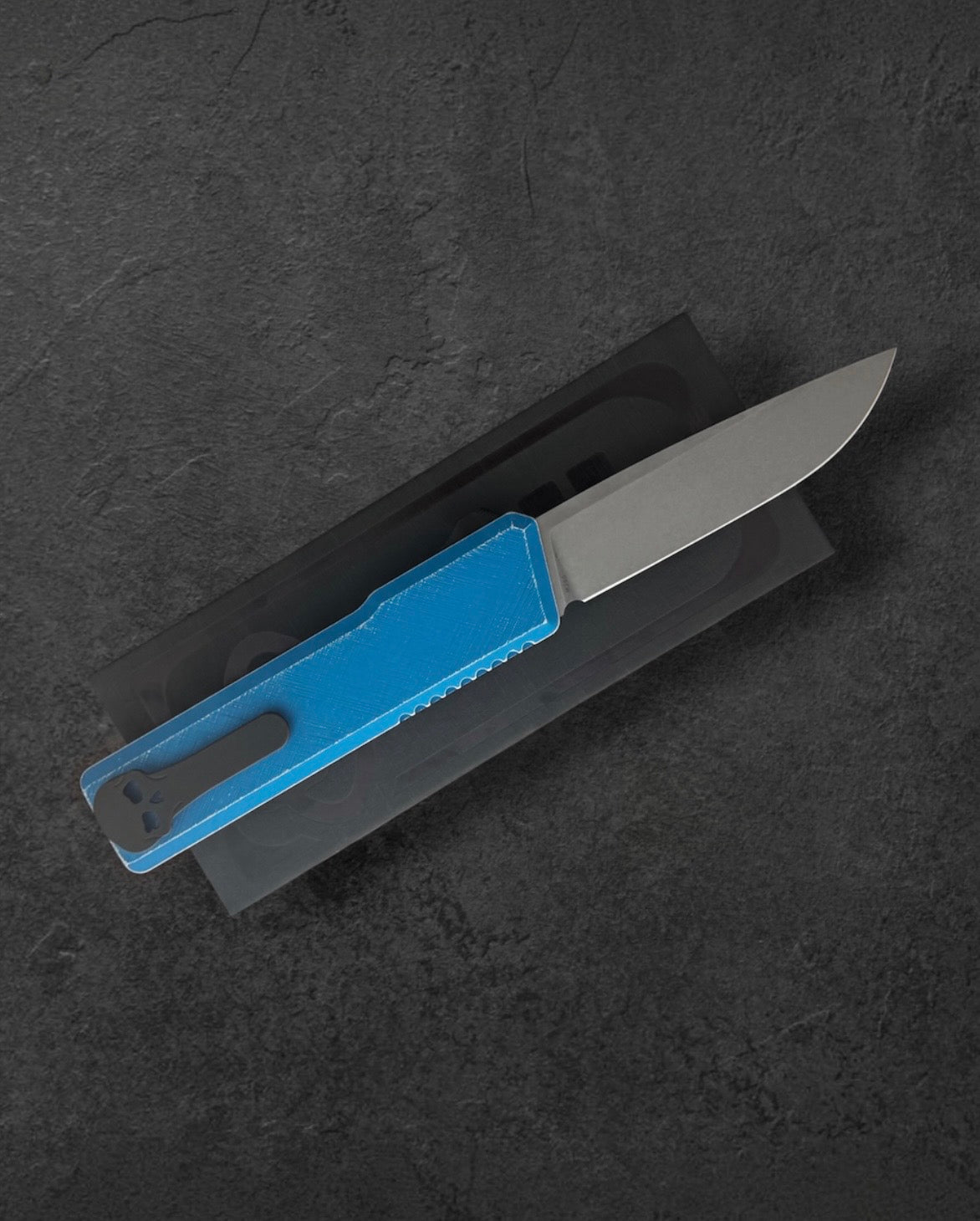 Chaves Knives-Chaves Dissident OTF Knife - M390 Drop Point & "Nebula" Carbon Fiber Inlay-2-Urban Cutlery