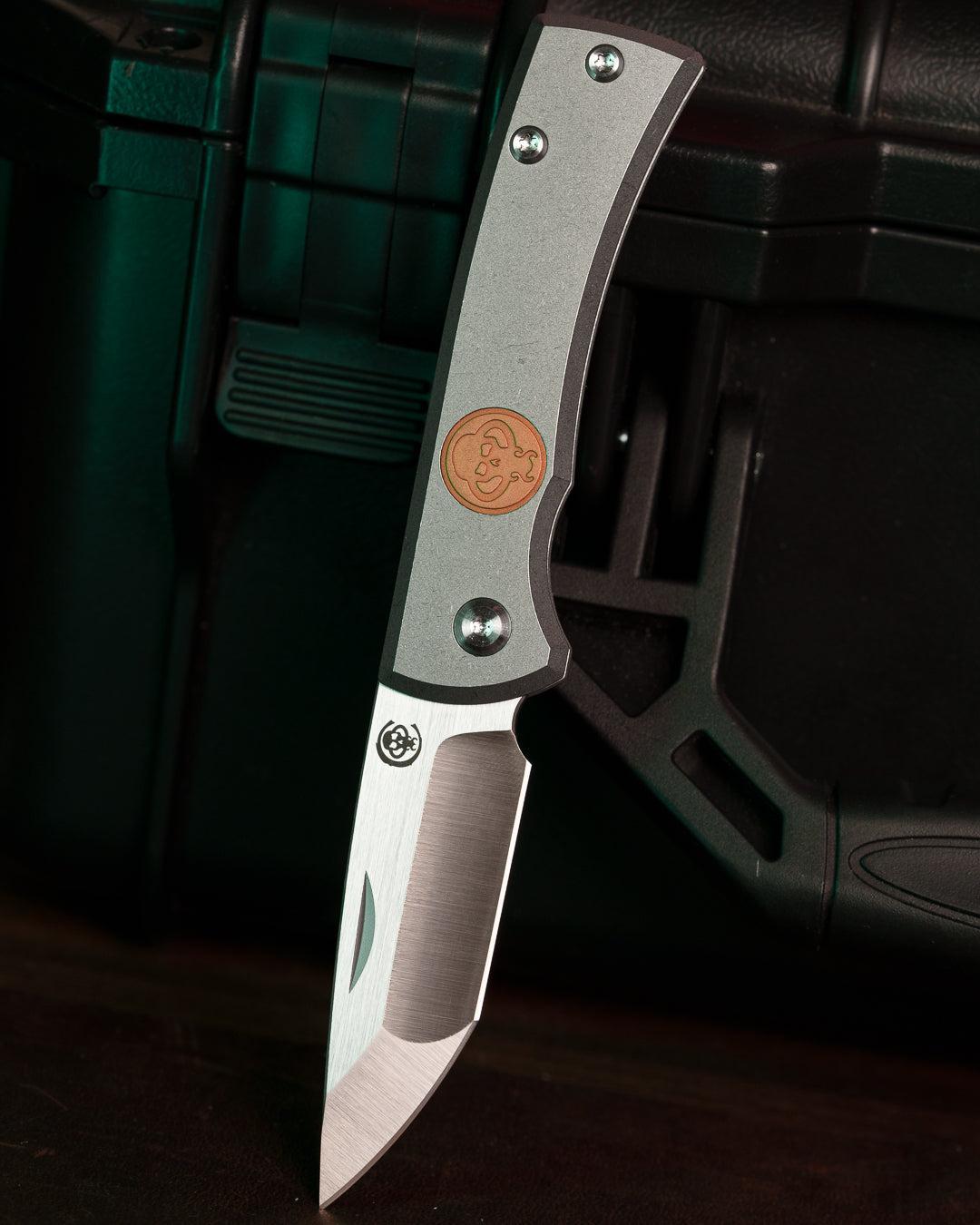 Chaves Knives-Chaves Knives Redencion Slip Joint - Titanium w/ Copper Inlay Handles - Belt Satin M390 Tanto Blade-4-Urban Cutlery