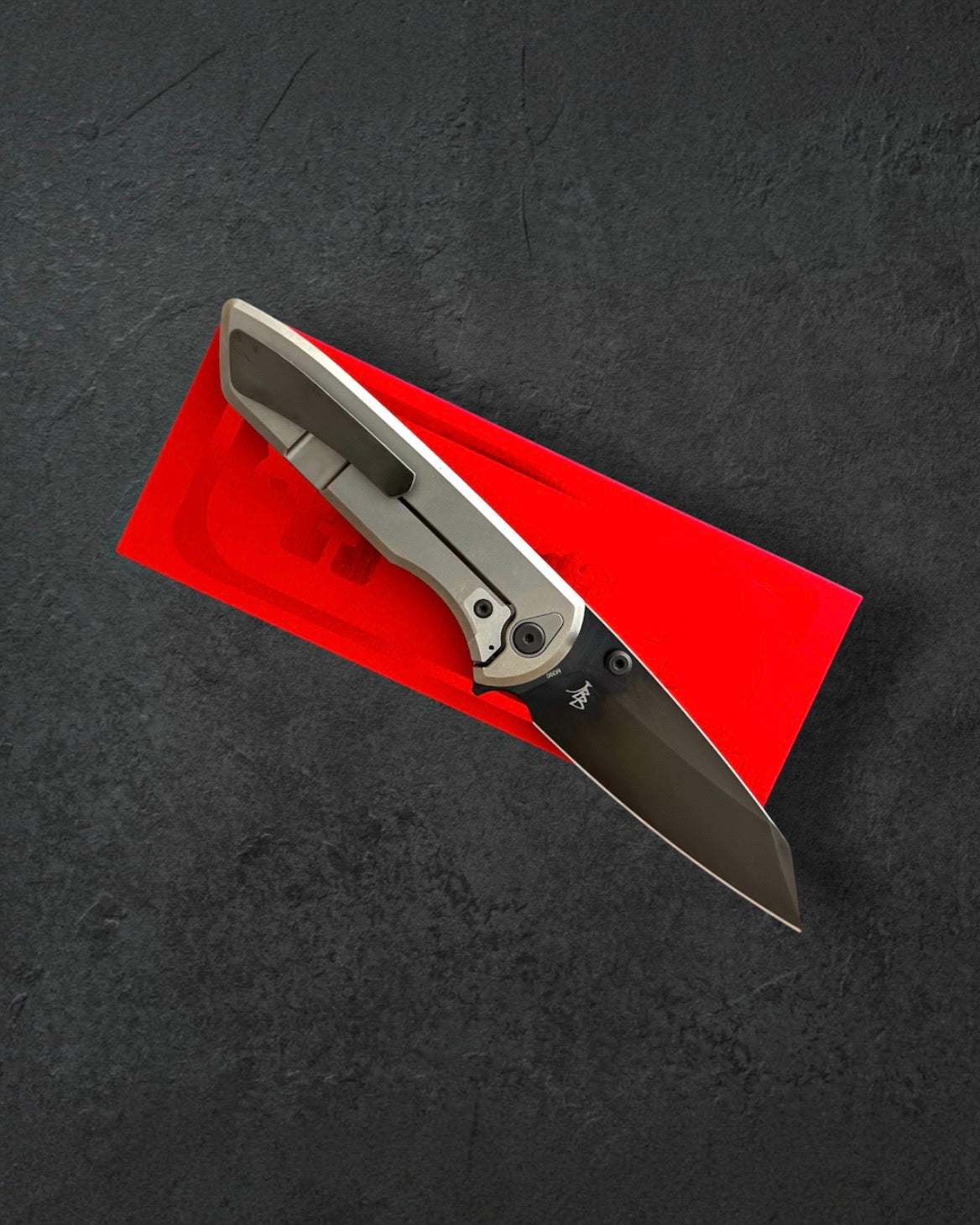Chaves Knives-Chaves Knives x Brad Blount - Arrestor 229 Integral - Bright Stonewash Titanium Handles - DLC Black M390 Sheepsfoot Blade-3-Urban Cutlery