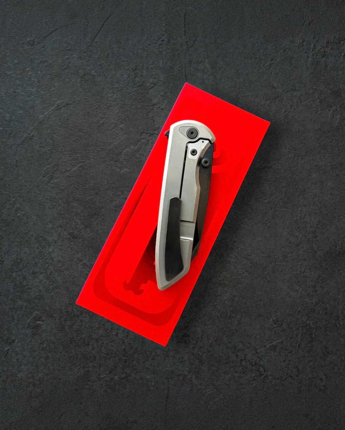 Chaves Knives-Chaves Knives x Brad Blount - Arrestor 229 Integral - Bright Stonewash Titanium Handles - DLC Black M390 Sheepsfoot Blade-5-Urban Cutlery
