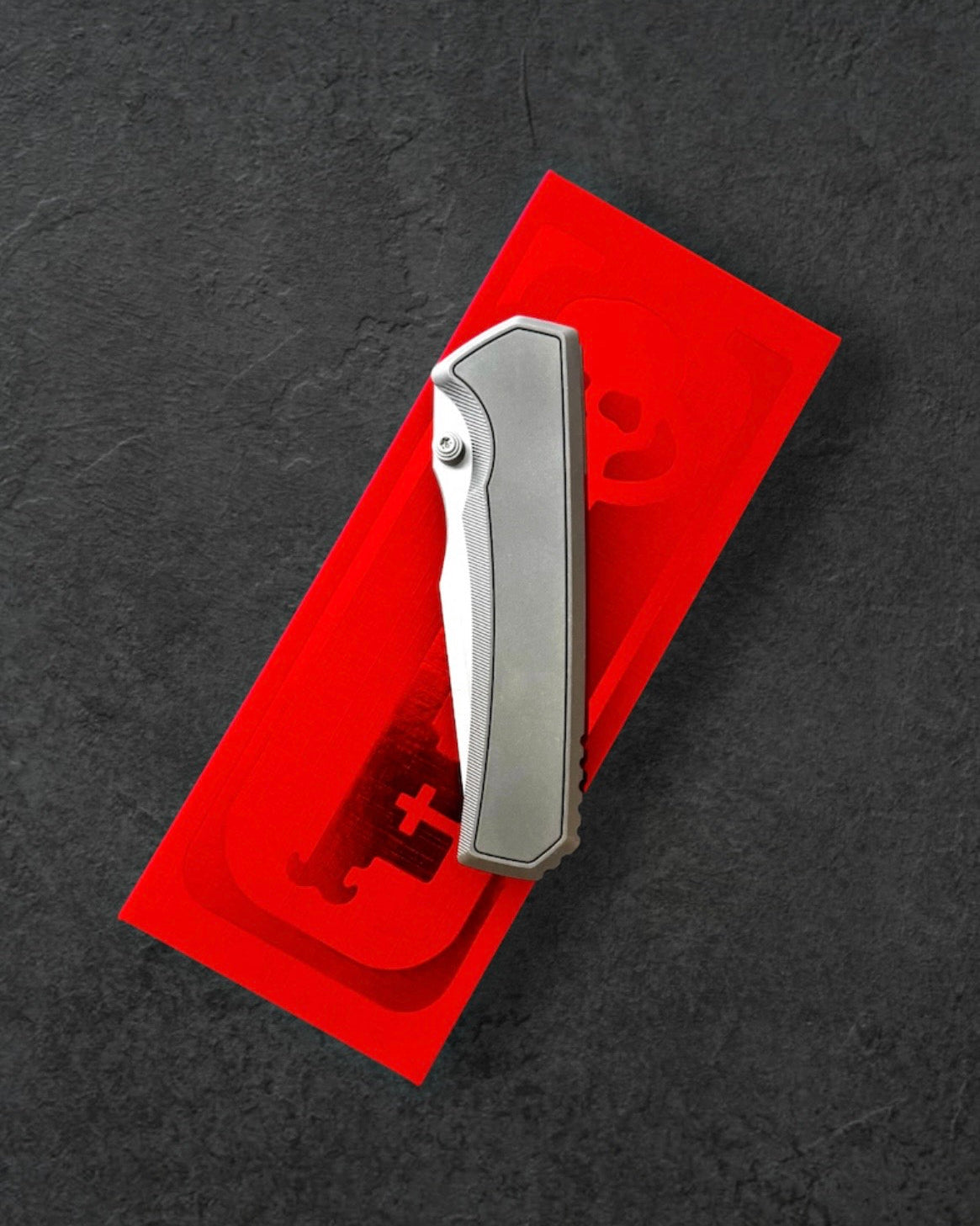 Chaves Knives-Chaves Knives x Sam Tran - The Arison Street Integral - Stonewash Titanium Handles - Belt Satin M390 Drop Point Blade-4-Urban Cutlery