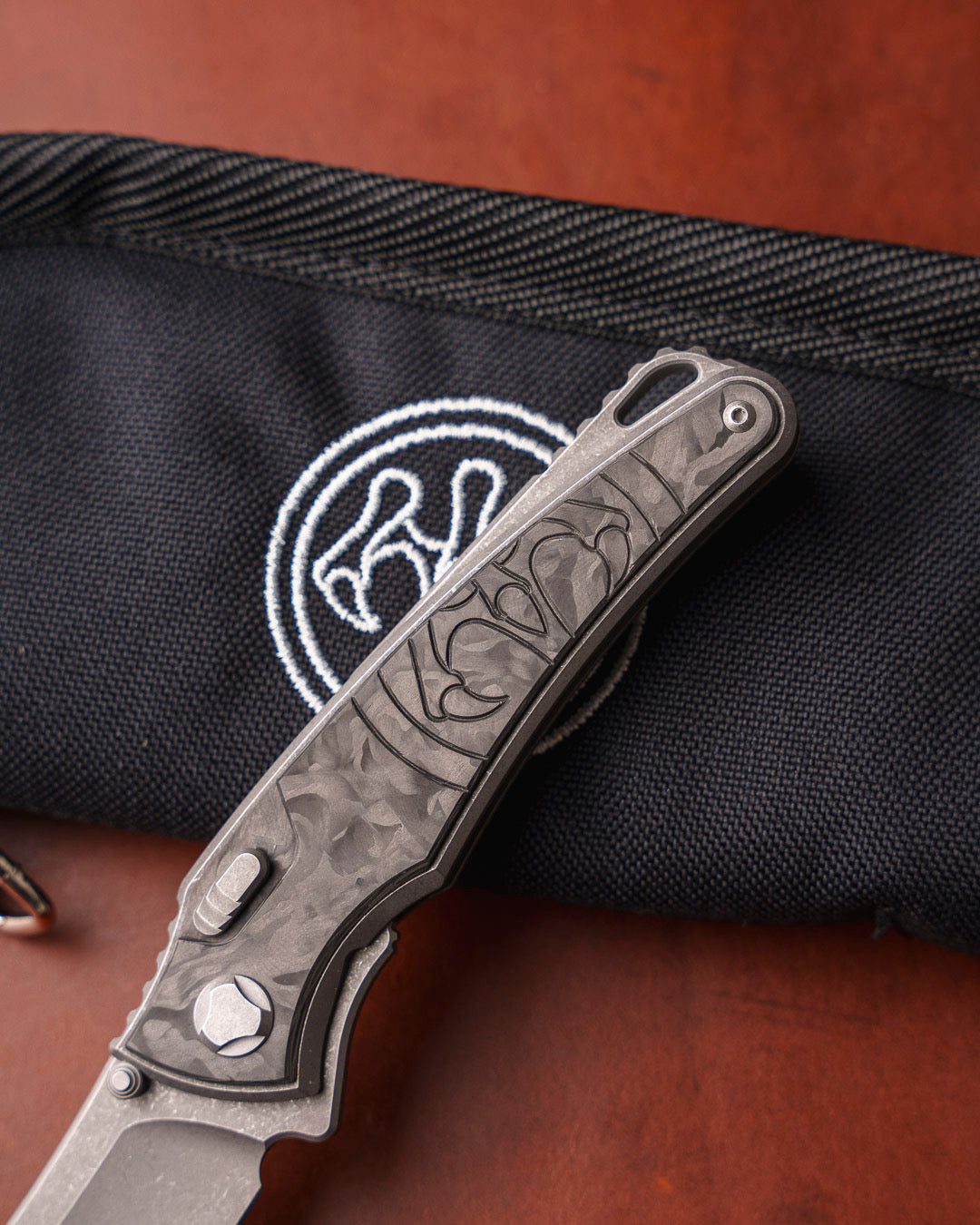 Hawk Knives-Hawk Knives Talon - Black Ops Marble Carbon Fiber Handle Inlay - Tumbled M390 Blade-4-Urban Cutlery