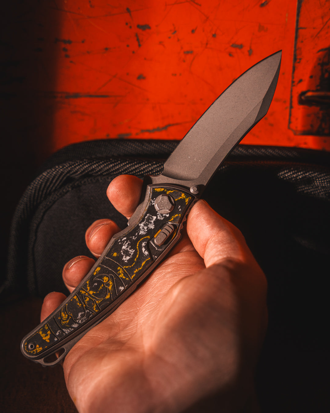 Hawk Knives-Hawk Knives Talon - Giants CamoCarbon Handle Inlay - Tumbled M390 Blade-1-Urban Cutlery