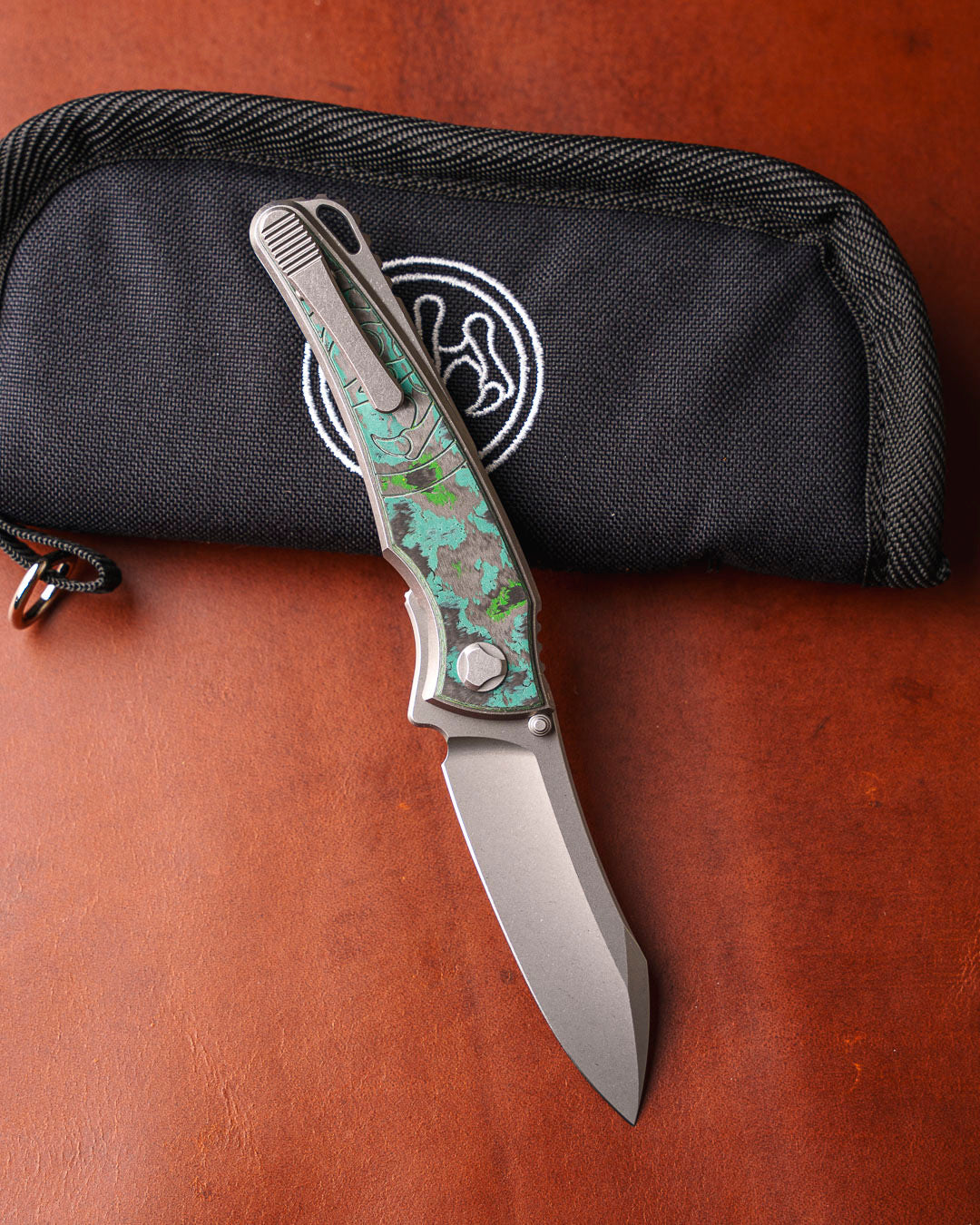 Hawk Knives-Hawk Knives Talon - Kelp Bed CamoCarbon Handle Inlay - Brightwashed M390 Blade-2-Urban Cutlery