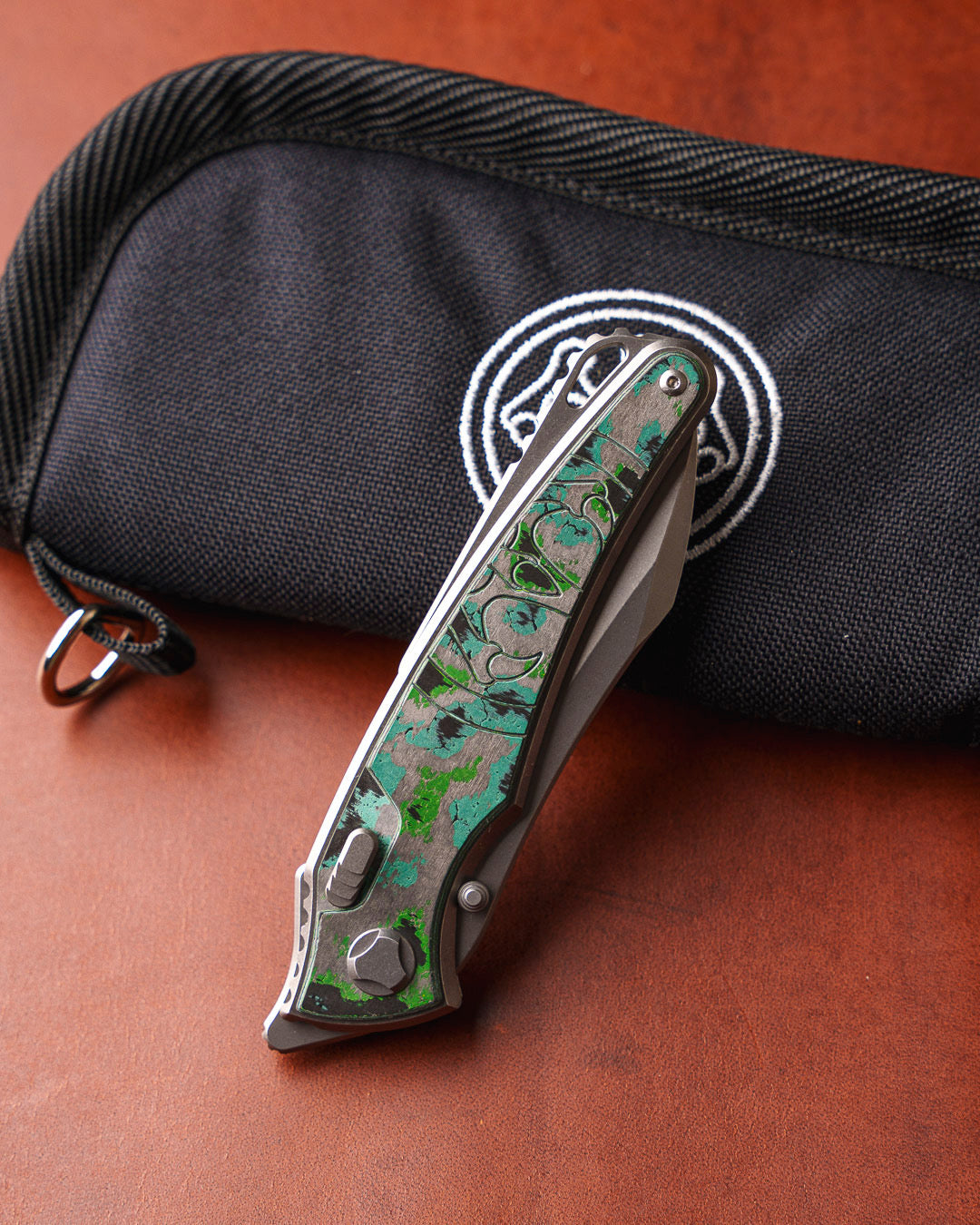 Hawk Knives-Hawk Knives Talon - Kelp Bed CamoCarbon Handle Inlay - Brightwashed M390 Blade-3-Urban Cutlery