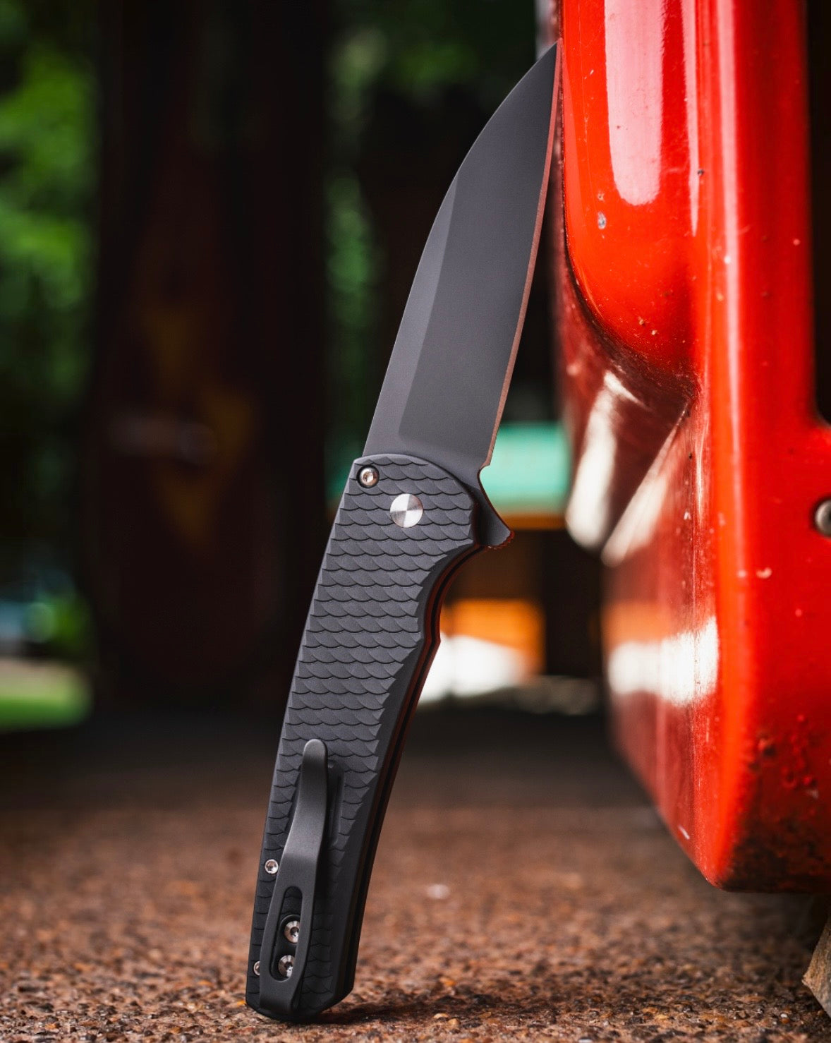 Pro-Tech 5336.LTD Malibu - Black 7075 "Dragon Scale" Handle - DLC Black Wharncliffe Magnacut Blade - Black Lip Pearl Button - Satin Hardware - Black Clip