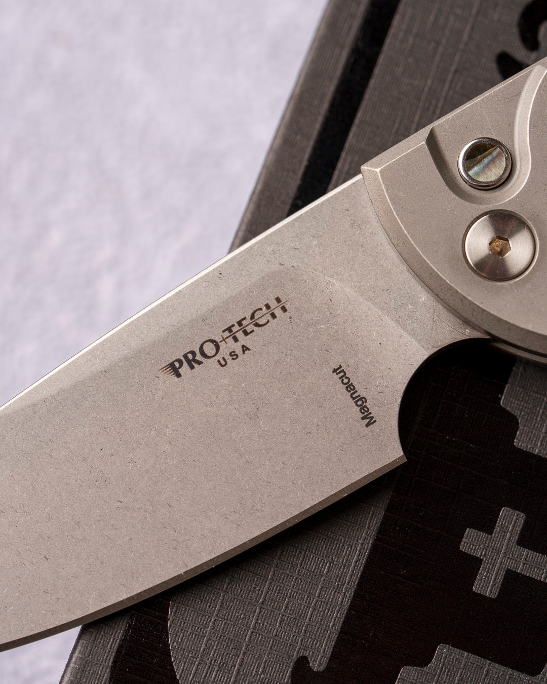 Pro-Tech x Chaves Custom Full-Size Scapegoat (2026 Scapegoat Full-Size Custom 002) Prototype Blade Show West 2026 Exclusive Scapegoat FS Auto - Blasted/Tumbled 17-4 Handles - Stonewash Magnacut Blade - Black Lip Pearl Button - Green Ano Ti Skull Clip