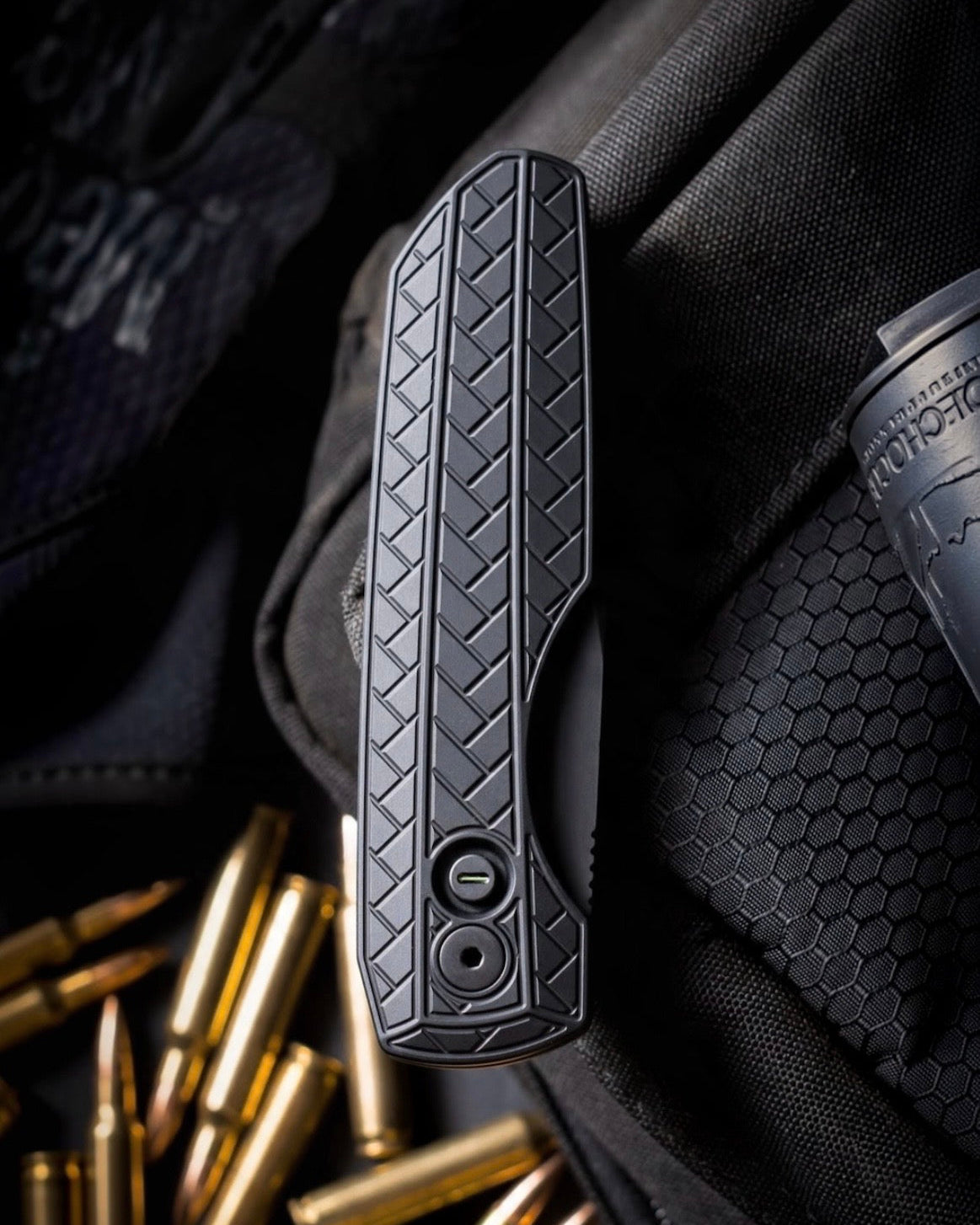 Pro-Tech VERO2106.MM.OP Blade Show West 2026 Exclusive Vero Synapse 2 OPERATOR EDITION Auto - Black Herringbone Textured Handle - Sterile DLC Black MAGNAMAX Blade - Tritium Button - DLC Black Clip