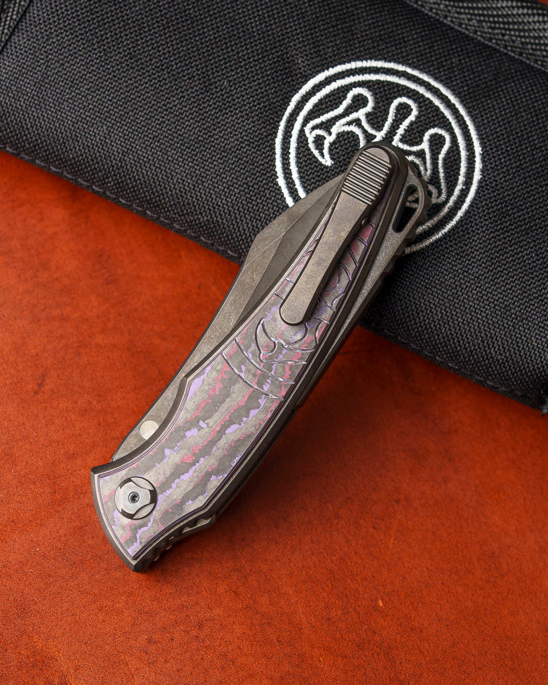 Hawk Knives Talon AUTO - Purple Haze Crosscut Fat Carbon Handle Inlay - DLC Black M390 Blade