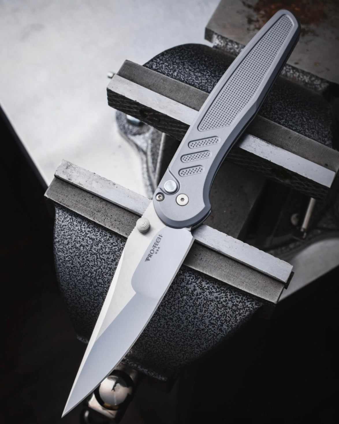Pro-Tech Duke x Peace Neighbor Custom Avalon (2026 Avalon Custom 004) - Textured Grey 6061 Aluminum Handle - Polished Mike Irie Compound Ground 154CM Blade - White Pearl Button - Satin Thumb Studs /100