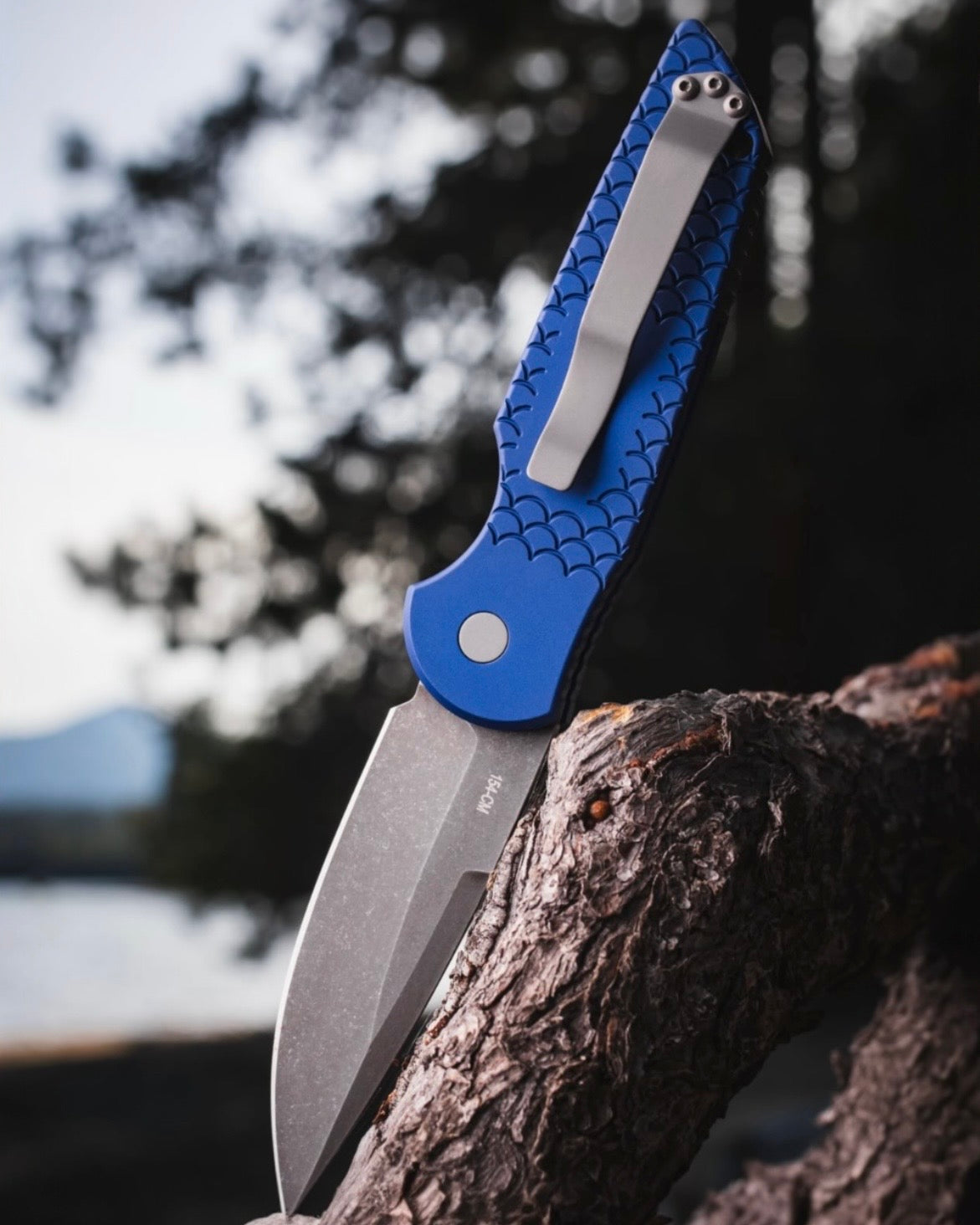 Pro-Tech BSA26.TR3.1 Blade Show Atlanta 2026 Exclusive TR-3 Tactical Response AUTO - Blue w/ "Fish Scale" Texture Handle - Acid Wash 154CM Blade - White Pearl Button - Blasted Hardware /115