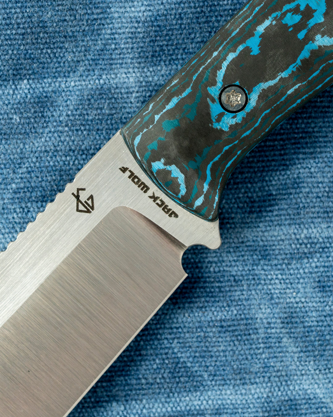 Jack Wolf Knives - BORDERTOWN BOWIE - FAT CARBON ARCTIC STORM