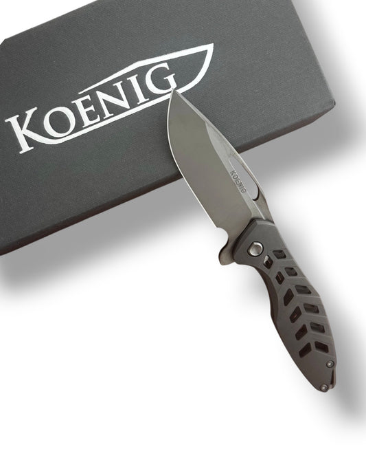 Koenig-Koenig Mini Arius DLC Osseus 2.0 2026 Show Special - Skeletonized DLC Black 6AL4V Ti Handle - Burnished DLC w/ Polished Flats M390 Blade-1-Urban Cutlery