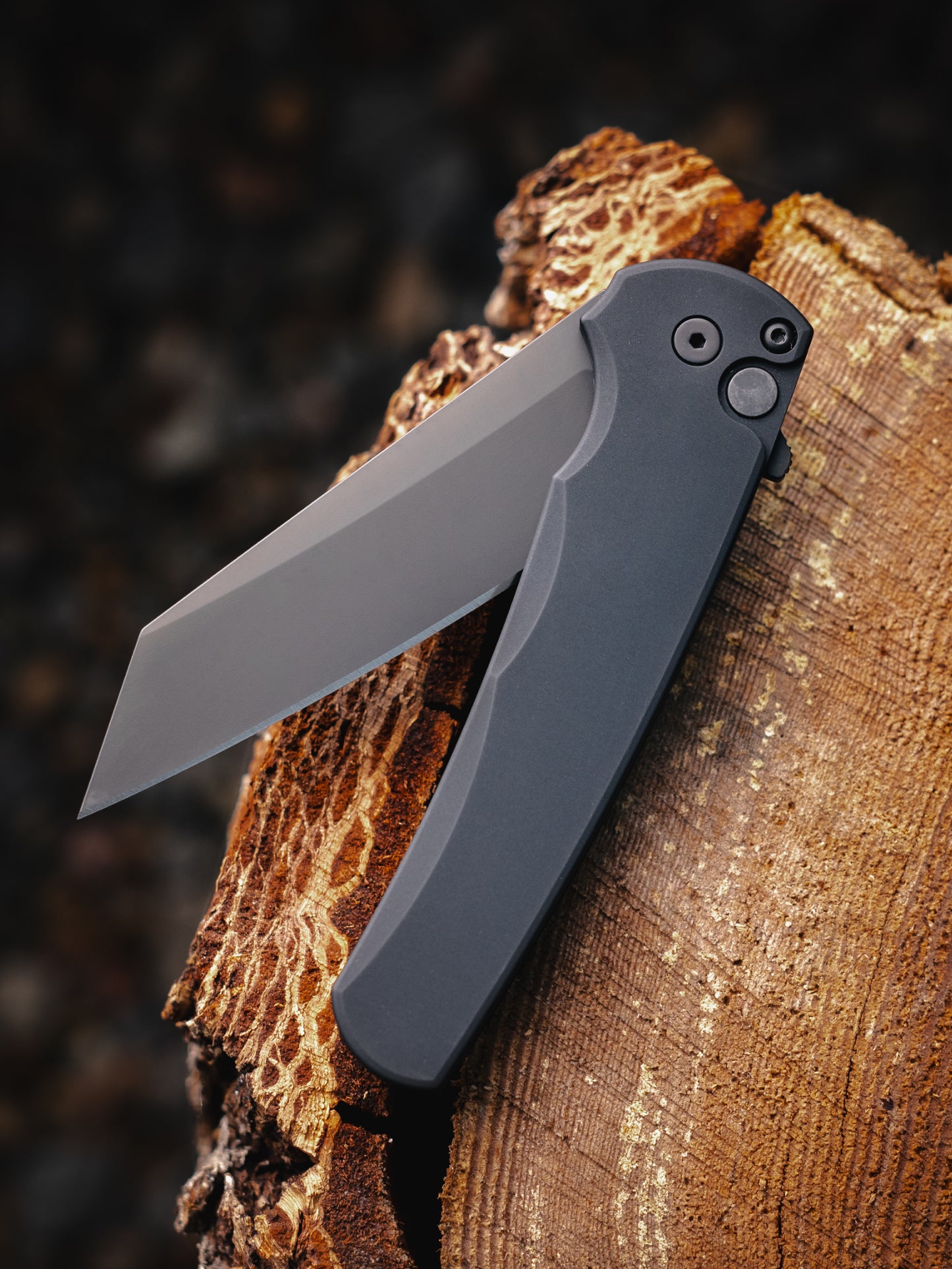 Pro-Tech 5403 Malibu - Smooth Black Handle - DLC Black Reverse Tanto Magnacut Blade - DLC Black Mini Deep Carry Clip