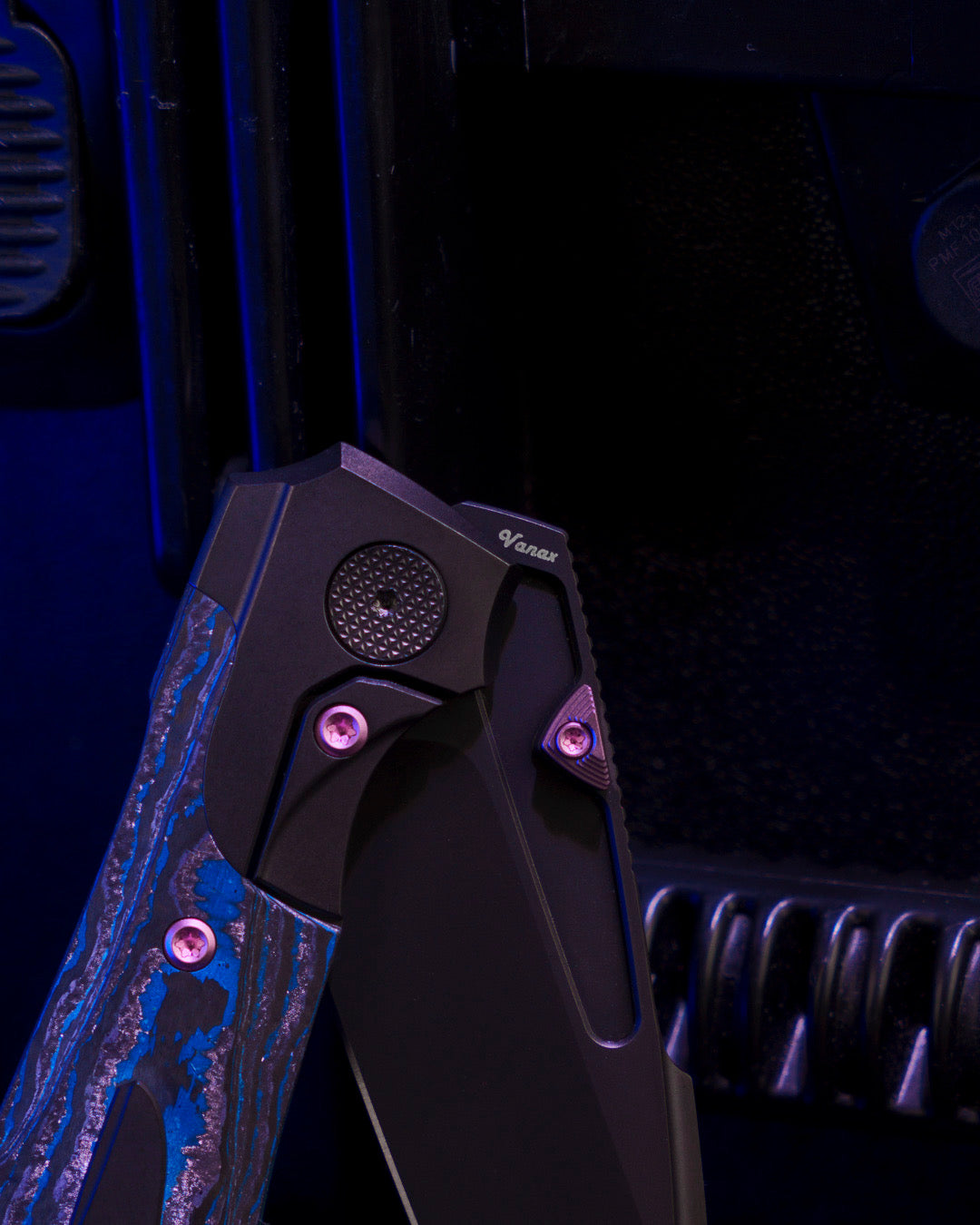 Null Knives-Null Knives UC Exclusive Voodoo Doll - Blurple Camo Carbon Handle - Matte DLC Vanax Blade /35-13-Urban Cutlery