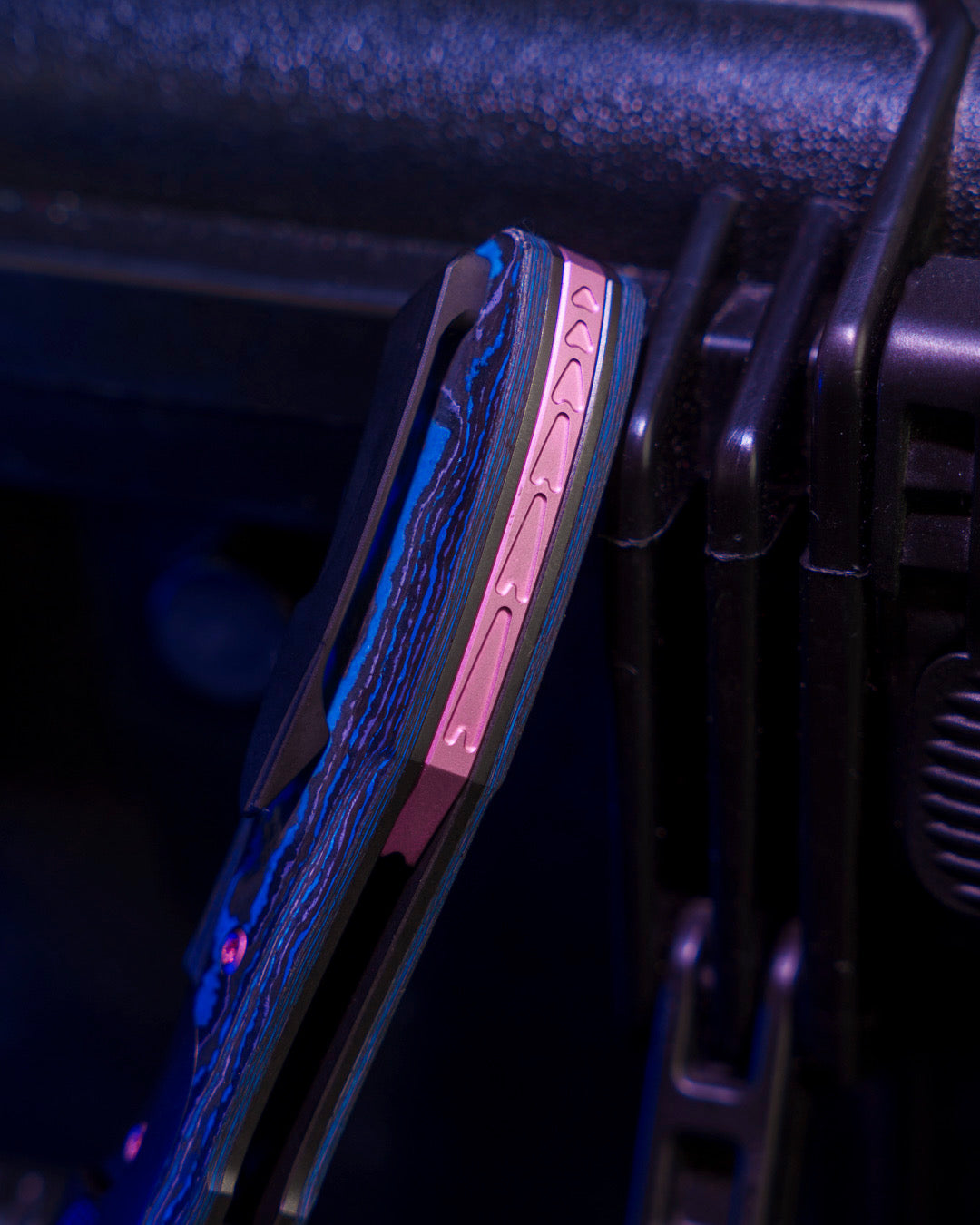 Null Knives-Null Knives UC Exclusive Voodoo Doll - Blurple Camo Carbon Handle - Matte DLC Vanax Blade /35-19-Urban Cutlery