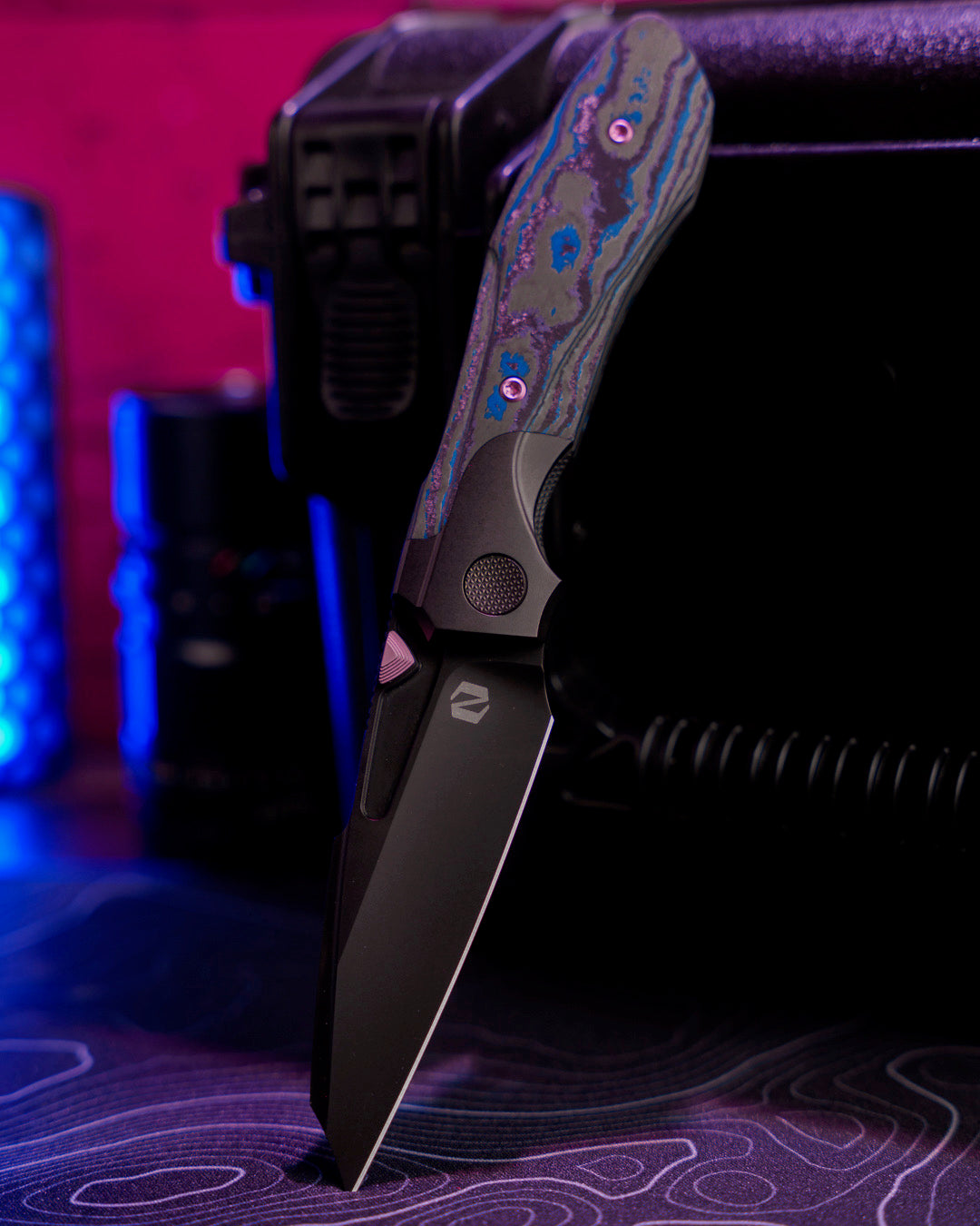 Null Knives-Null Knives UC Exclusive Voodoo Doll - Blurple Camo Carbon Handle - Matte DLC Vanax Blade /35-5-Urban Cutlery
