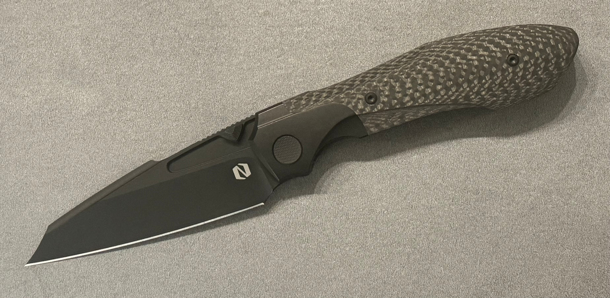 Null Knives-Null Knives Voodoo - Black PVD with Weave Carbon Fiber Inlay Handle - Black PVD with Light Stonewash Finish Blade-1-Urban Cutlery
