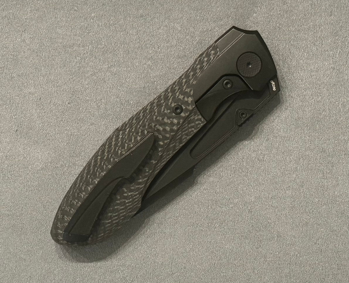 Null Knives-Null Knives Voodoo - Black PVD with Weave Carbon Fiber Inlay Handle - Black PVD with Light Stonewash Finish Blade-4-Urban Cutlery