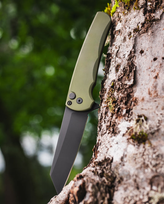 Pro-Tech 5403.Green Malibu - Green Handle - DLC Black Reverse Tanto Magnacut Blade - Black Hardware