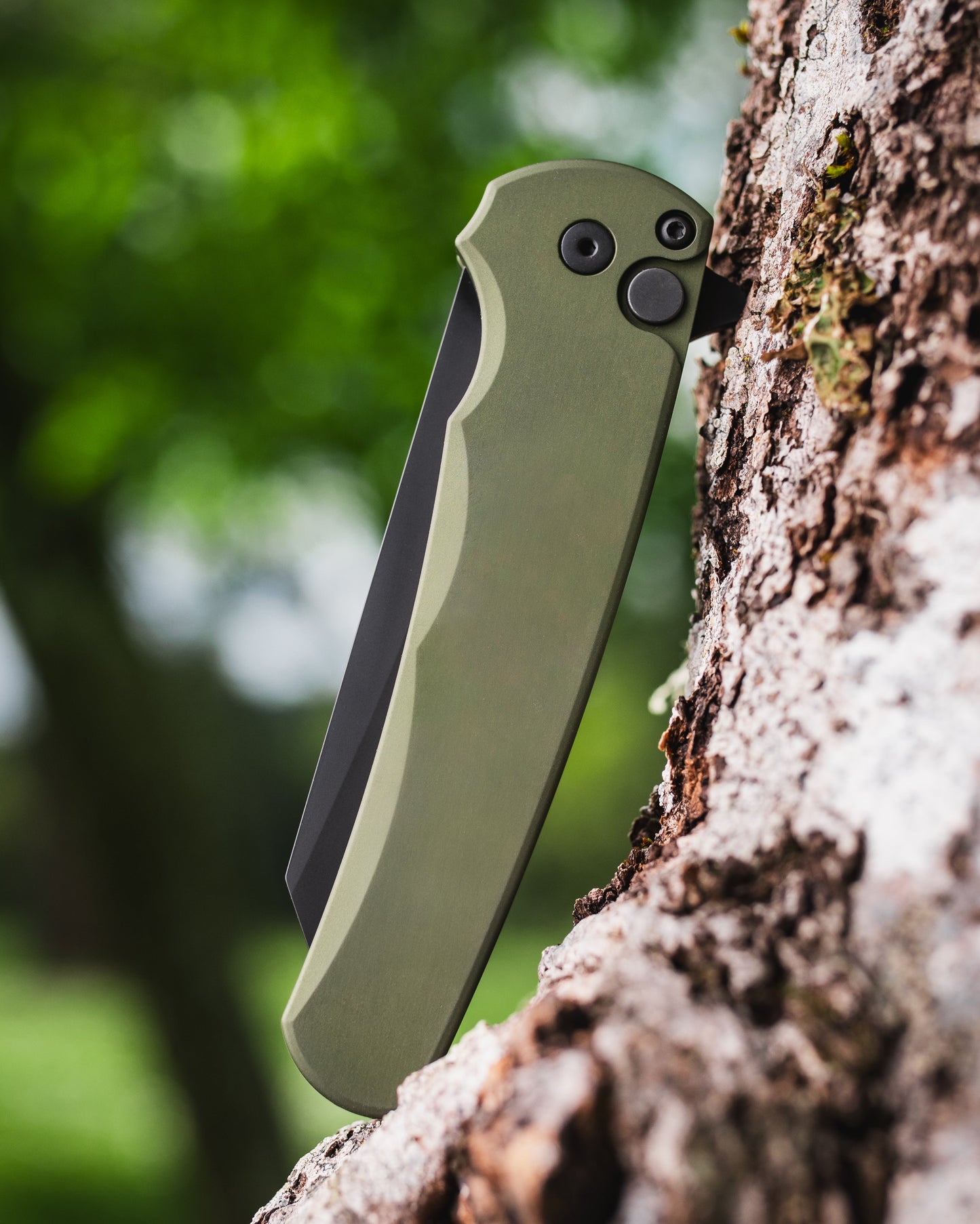 Pro-Tech 5403.Green Malibu - Green Handle - DLC Black Reverse Tanto Magnacut Blade - Black Hardware