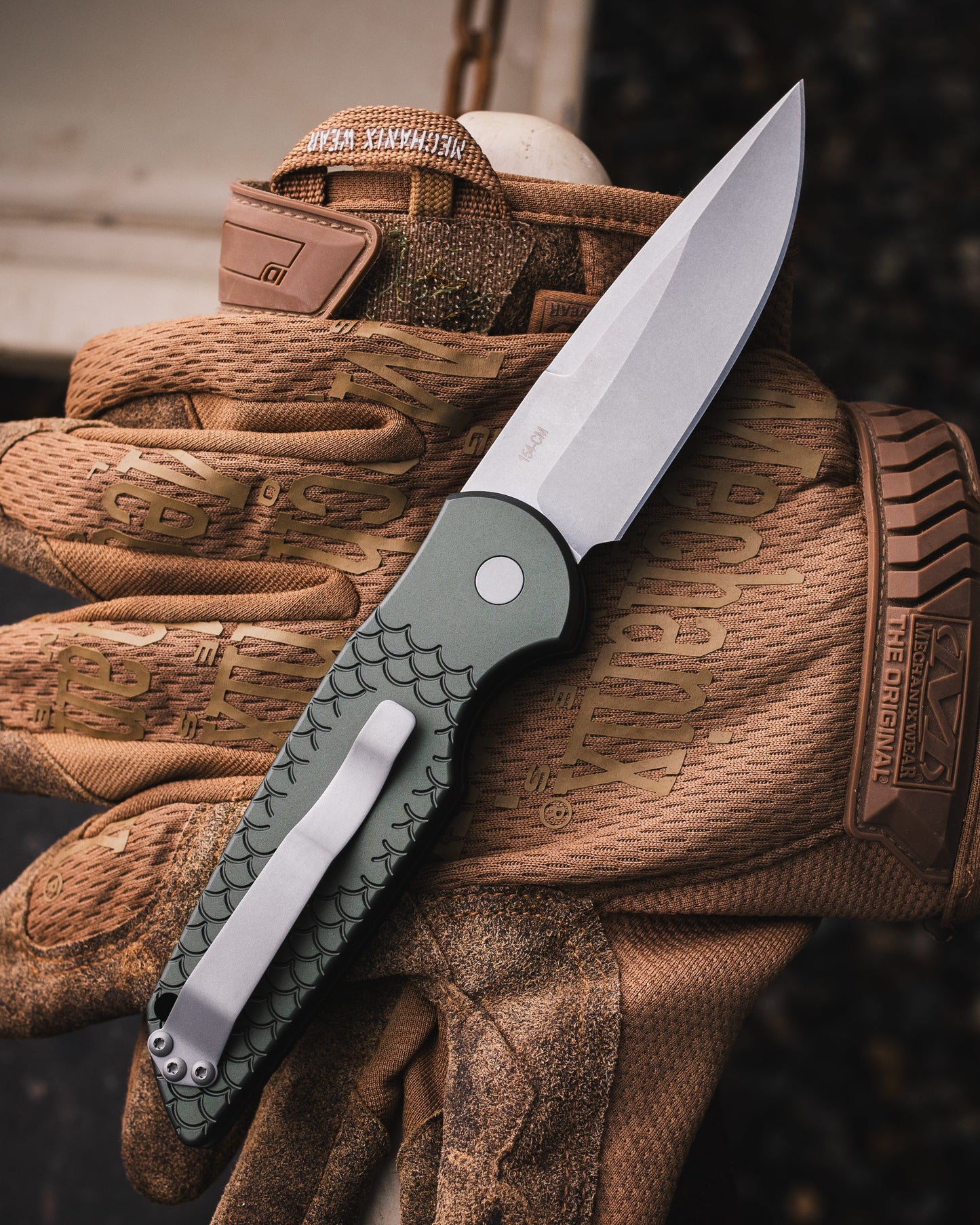 Pro-Tech X1.SW.Green TR-3 AUTO - Green "Fish Scale" Handle - Stonewash 154cm Blade
