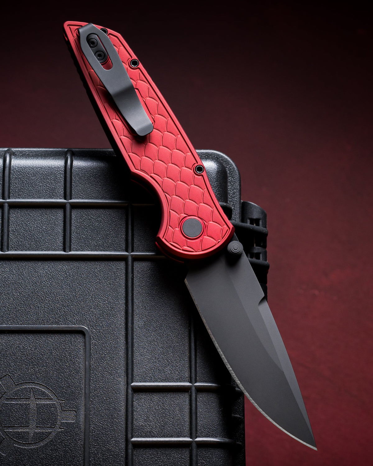 Pro-Tech INT1106.REPTILE.Red TR-3 INTEGRITY Manual - REPTILE Textured Red Handle - DLC Black MAGNACUT Blade - Black Hardware