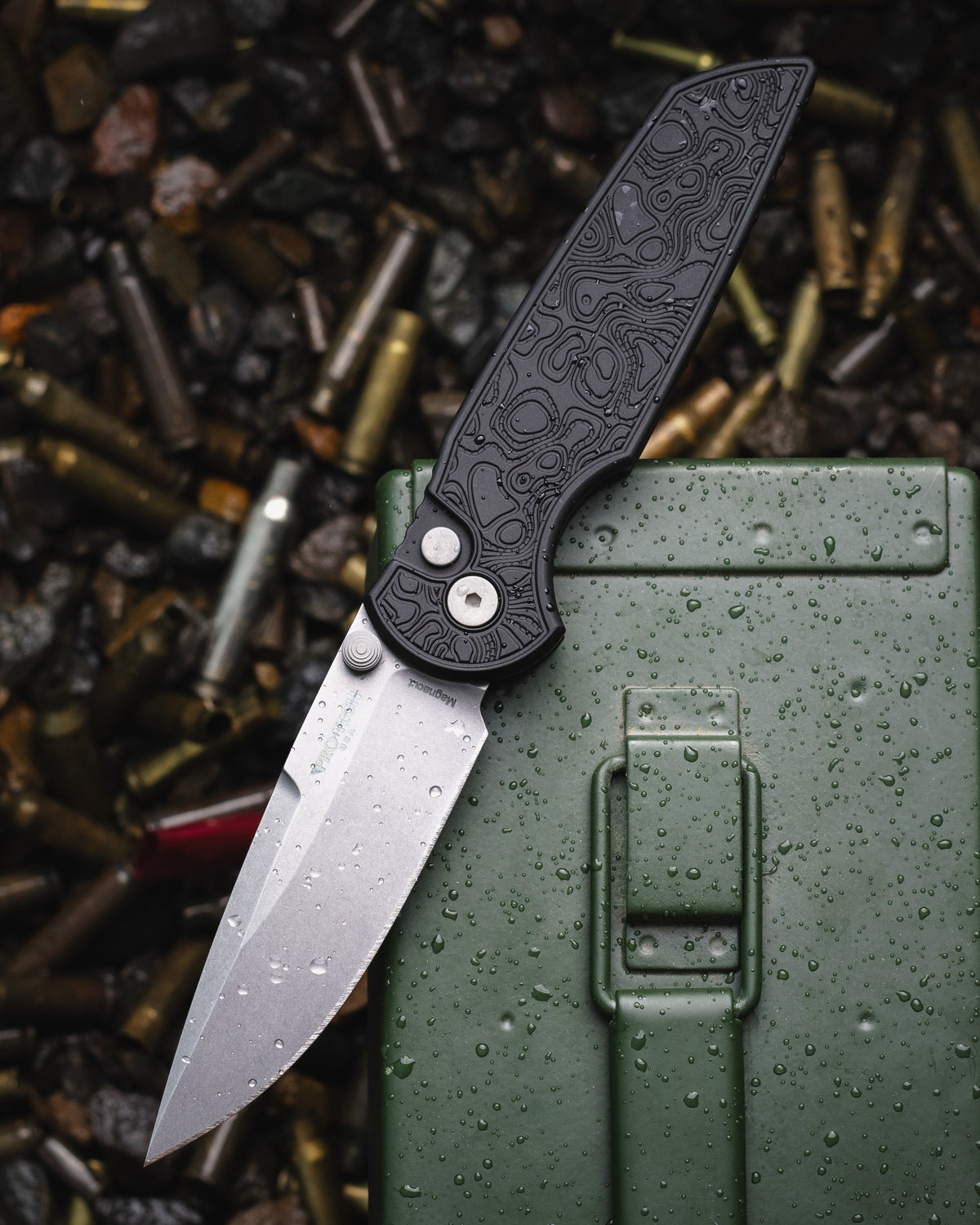 Pro-Tech INT1105.TOPO TR-3 INTEGRITY Manual - Topographic Textured Black Handle - Stonewash MAGNACUT Blade - Blasted Hardware