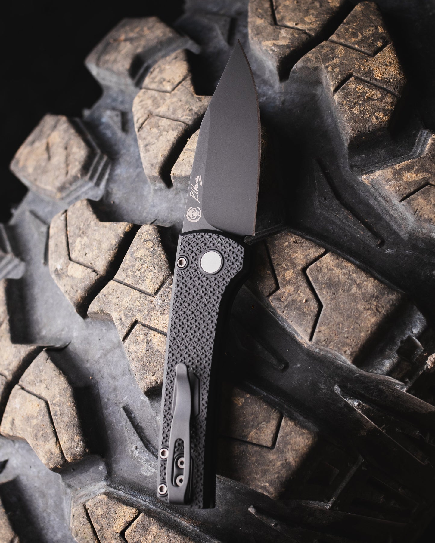 Chaves x ProTech Scapegoat RCS1106 Auto - Carbide Textured Black Handles - DLC Black MAGNAMAX Blade