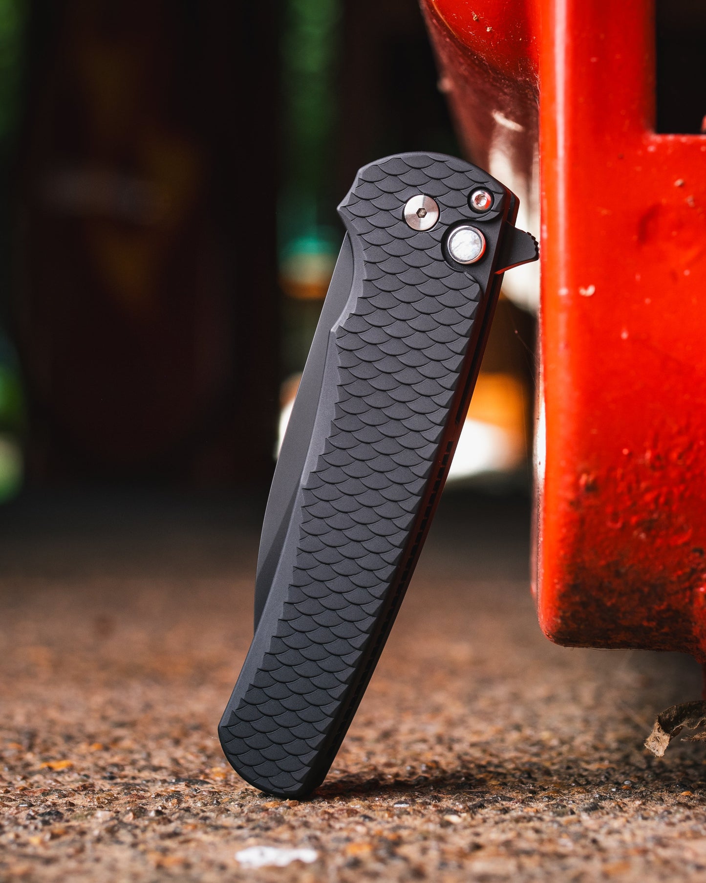 Pro-Tech 5336.LTD Malibu - Black 7075 "Dragon Scale" Handle - DLC Black Wharncliffe Magnacut Blade - Black Lip Pearl Button - Satin Hardware - Black Clip