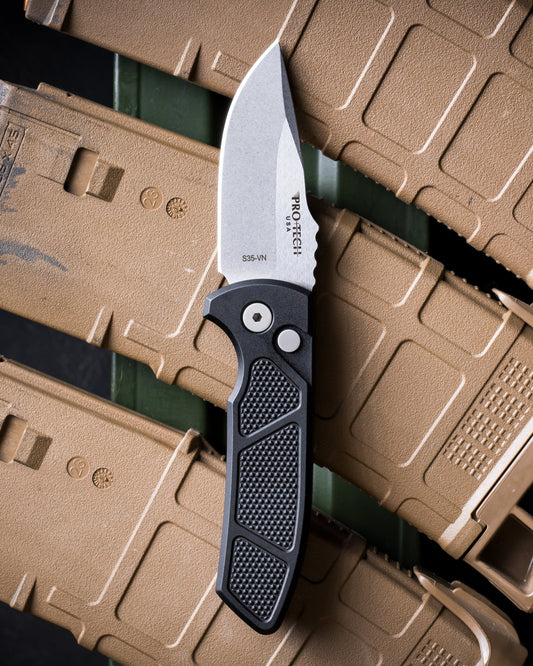 Pro-Tech x Les George LG405 SBR AUTO - Machined Texture Black Handle - s35vn Blade - Blasted Hardware
