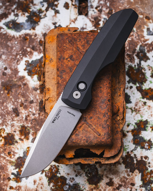 Pro-Tech VERO2101.MM Vero Synapse 2 Auto - Black Aluminum Handles - Stonewash MAGNAMAX Blade - Blasted Hardware - DLC Machined Ti Clip