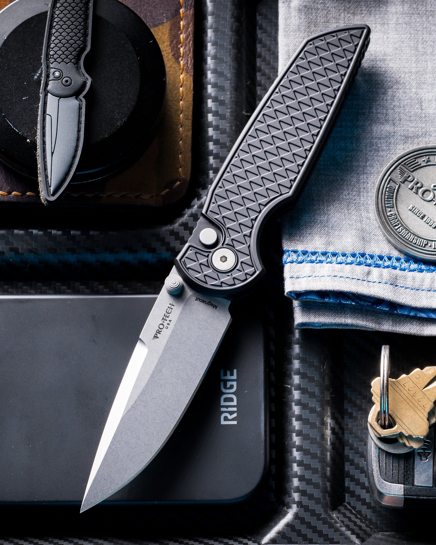 Pro-Tech INT1105 TR-3 INTEGRITY Manual - Relic Textured Black Handle - Stonewash MAGNACUT Blade - Blasted Hardware