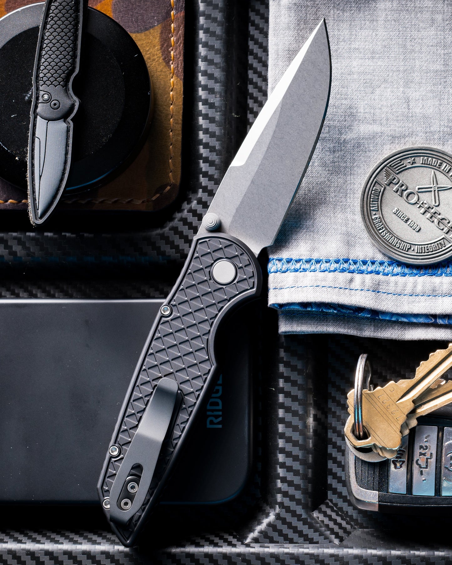 Pro-Tech INT1105 TR-3 INTEGRITY Manual - Relic Textured Black Handle - Stonewash MAGNACUT Blade - Blasted Hardware