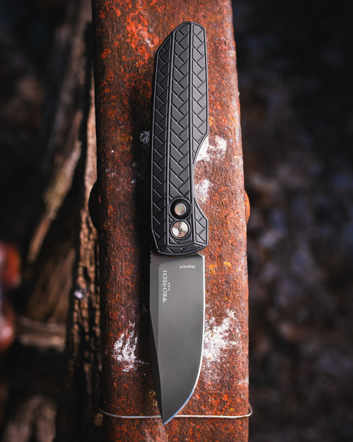 Pro-Tech CCKSF26.VERO.1 CCKS Fall 2026 Exclusive Vero Synapse 2 Auto - Black Herringbone Textured Handle - Smoky Grey Magnacut Blade - Black Lip Pearl Button - DLC Black Clip /50