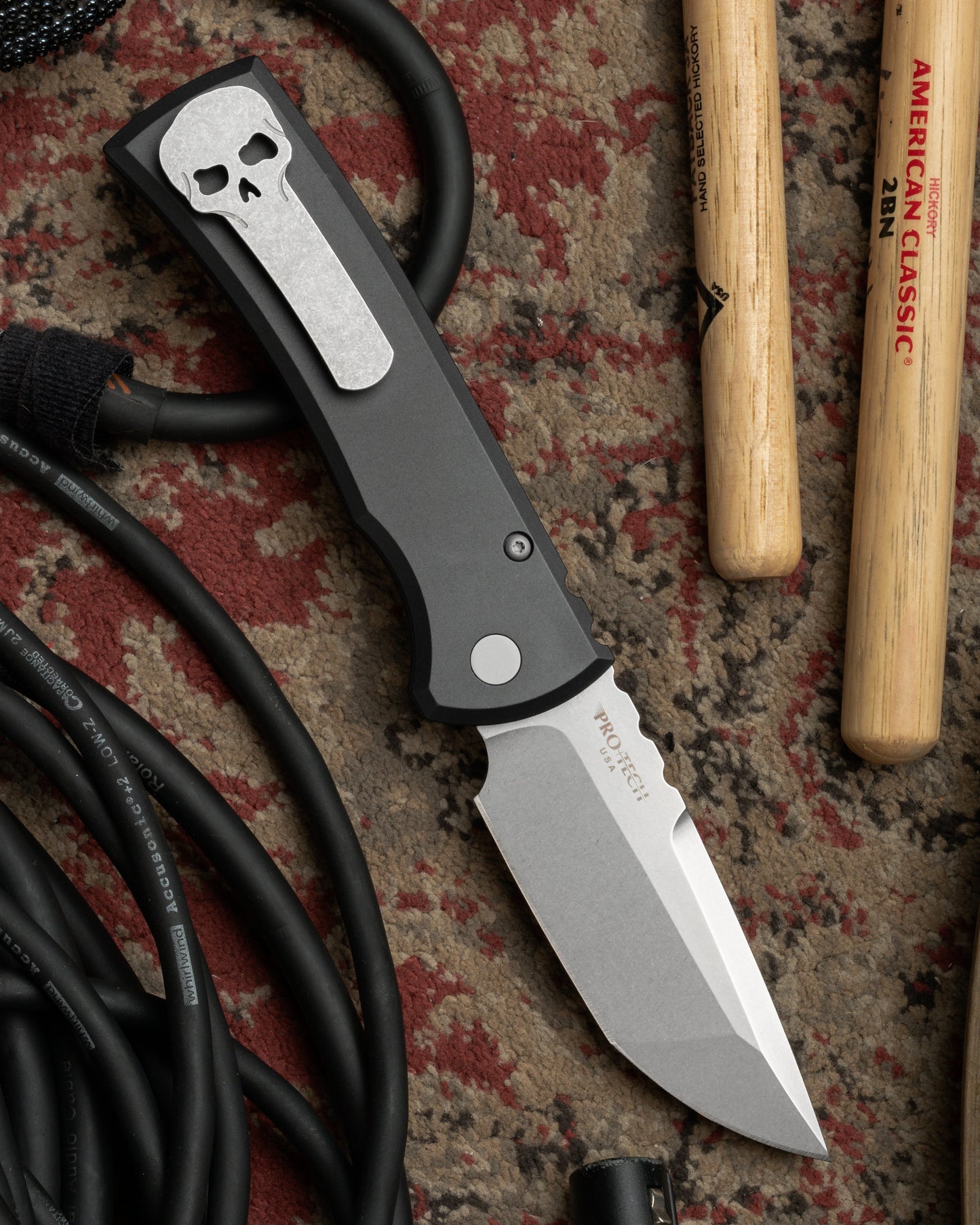 Pro-Tech-Chaves x Pro-Tech 229 Redencion Auto - Black Handles - Stonewash Tanto S35vn Blade-2-Urban Cutlery