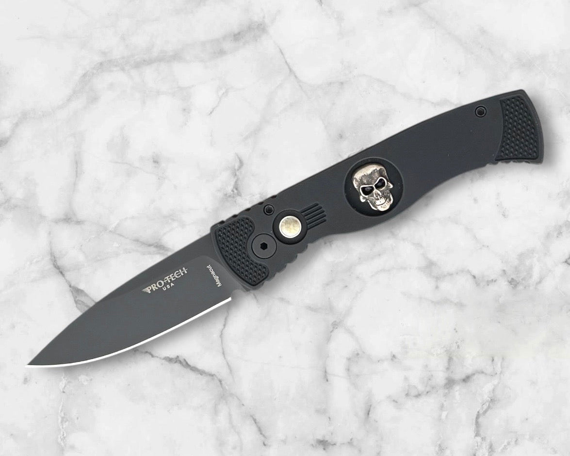 Pro-Tech-Pro-Tech 2025 F&F Show Exclusive SKULL Ltd. Edition TR-2 AUTO - Black Aluminum handle, Bruce Shaw designed sterling silver skull - Black Magnacut Blade - Pearl Button-Folding Knife-Urban Cutlery