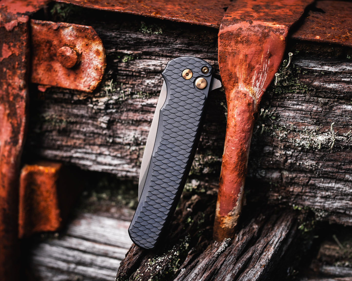 Pro-Tech-Pro-Tech 5336.LTD.SG.RGH Malibu - Black 7075 "Dragon Scale" Handle - Smoky Grey Wharncliffe Magnacut Blade - Rose Gold Hardware - Black Clip-2-Urban Cutlery