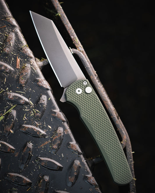 Pro-Tech-Pro-Tech 5406.SG.Green Malibu - Textured Green Handle - Smoky Grey DLC Reverse Tanto Magnacut Blade-1-Urban Cutlery