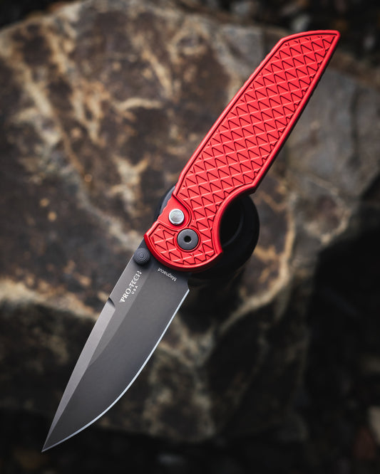 Pro-Tech-Pro-Tech BST26.INT.2 TR-3 INTEGRITY Manual - Relic Textured Red Handle - DLC Black Magnacut Blade - Black Lip Pearl Button /65-1-Urban Cutlery