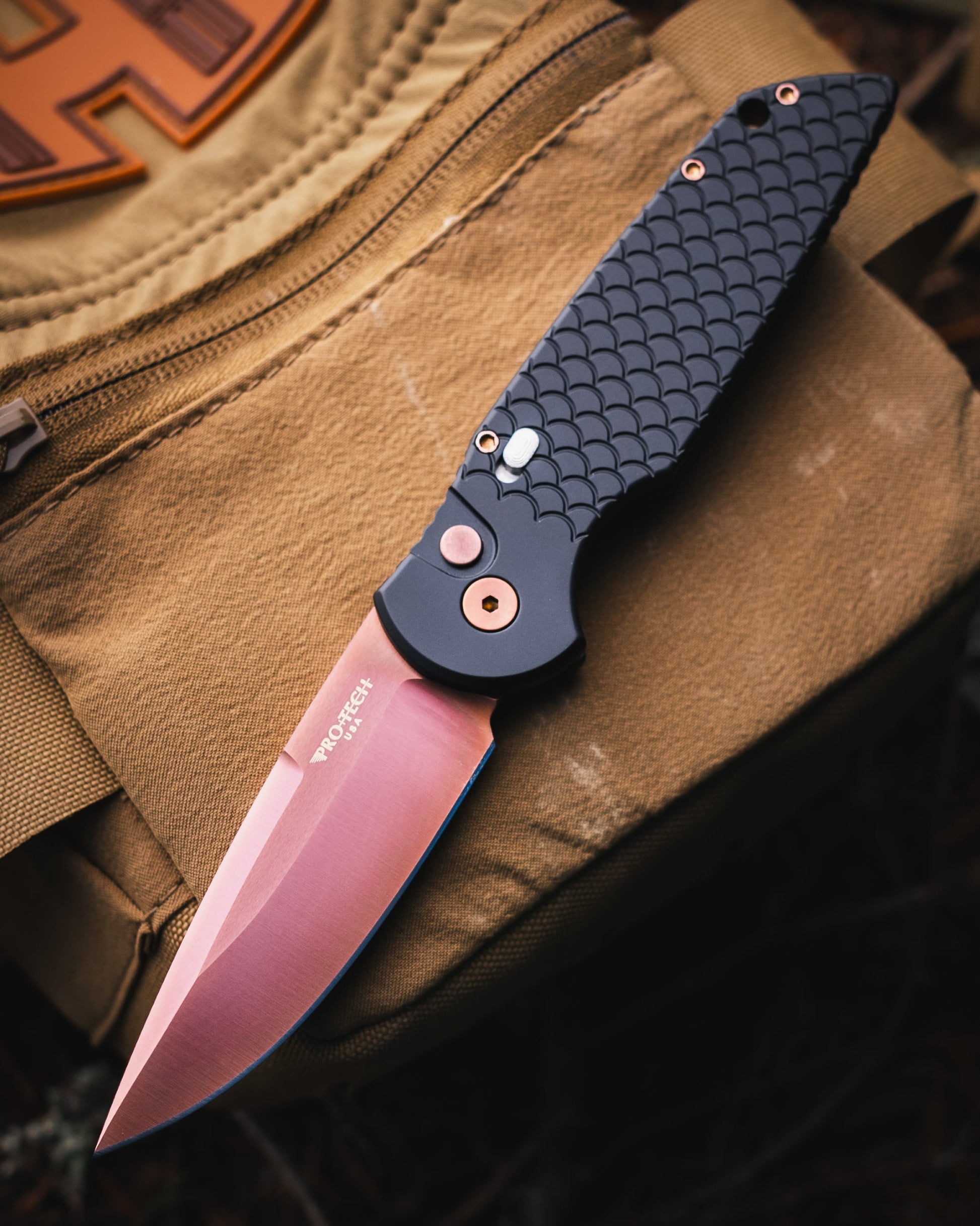 Pro-Tech-Pro-Tech BST26.TR3.1 Blade Show Texas 2026 Exclusive TR-3 Tactical Response AUTO - Black w/ "Fish Scale" Texture Handle - Copper Rose PVD 154CM Blade - Matching Copper Rose Hardware - Secondary Slide Safety /40-1-Urban Cutlery