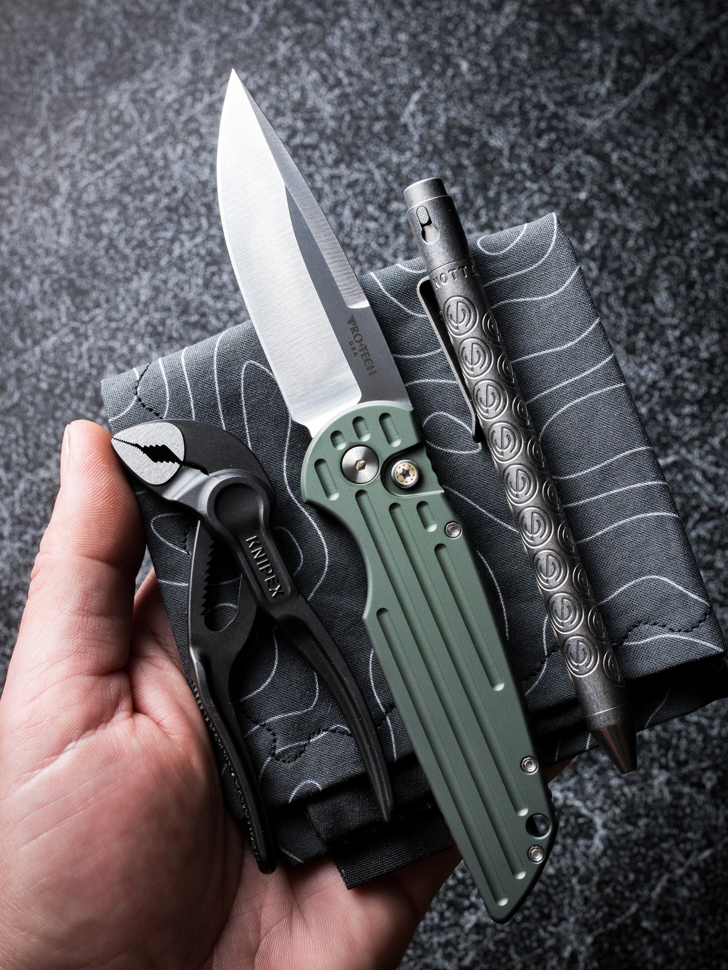 Pro-Tech-Pro-Tech BST26.TR3.2 Blade Show Texas 2026 Exclusive TR-3 Tactical Response AUTO - Green w/ Groove Texture Handle - Stonewash 154cm Blade - Mosaic Button - Satin Hardware /60-3-Urban Cutlery