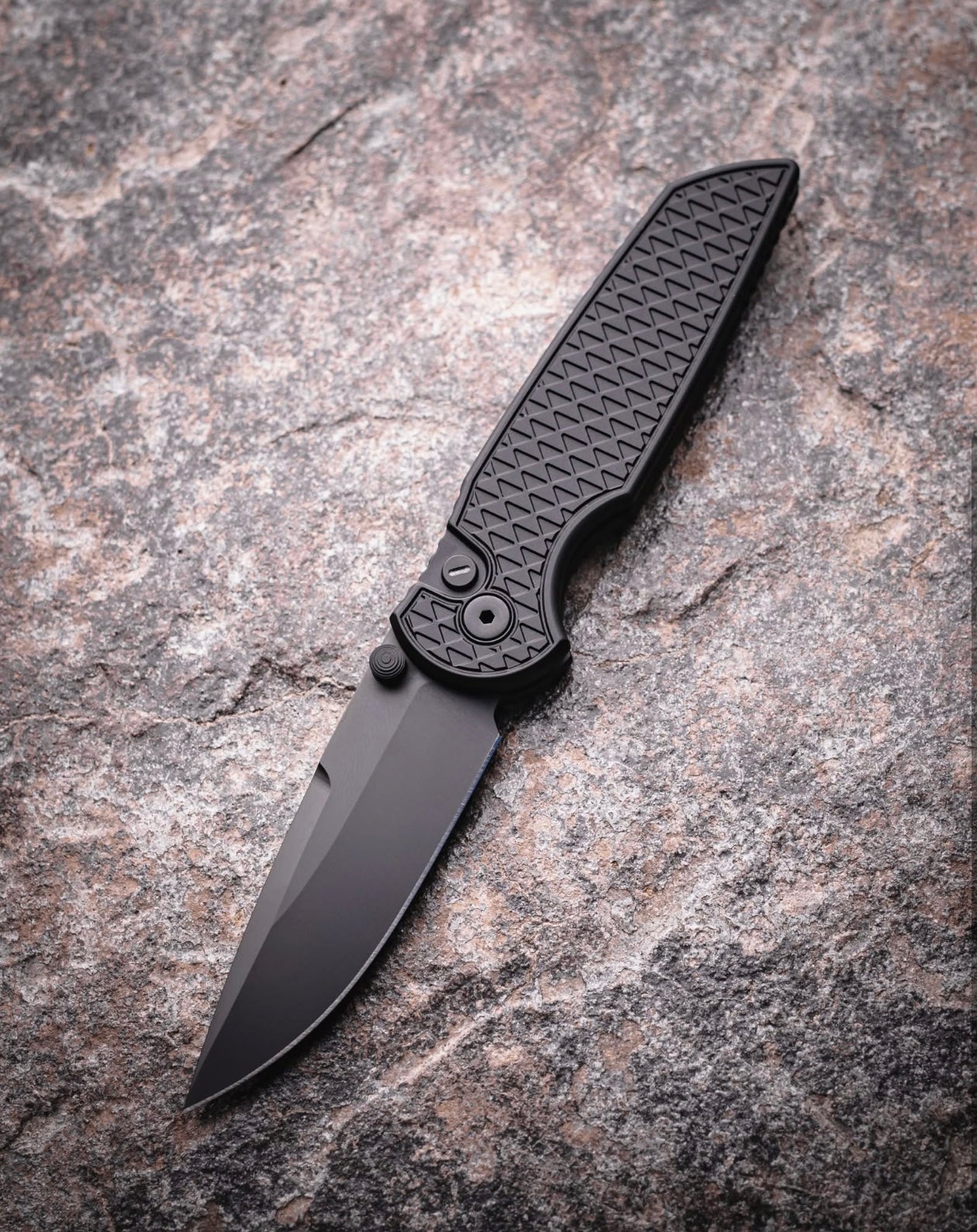 Pro-Tech-Pro-Tech INT106-Operator TR-3 INTEGRITY Manual - OPERATOR EDITION - Relic Textured Black Handle - Sterile DLC Black s35vn Blade - Tritium Button - Black Wide Deep Carry Clip-2-Urban Cutlery