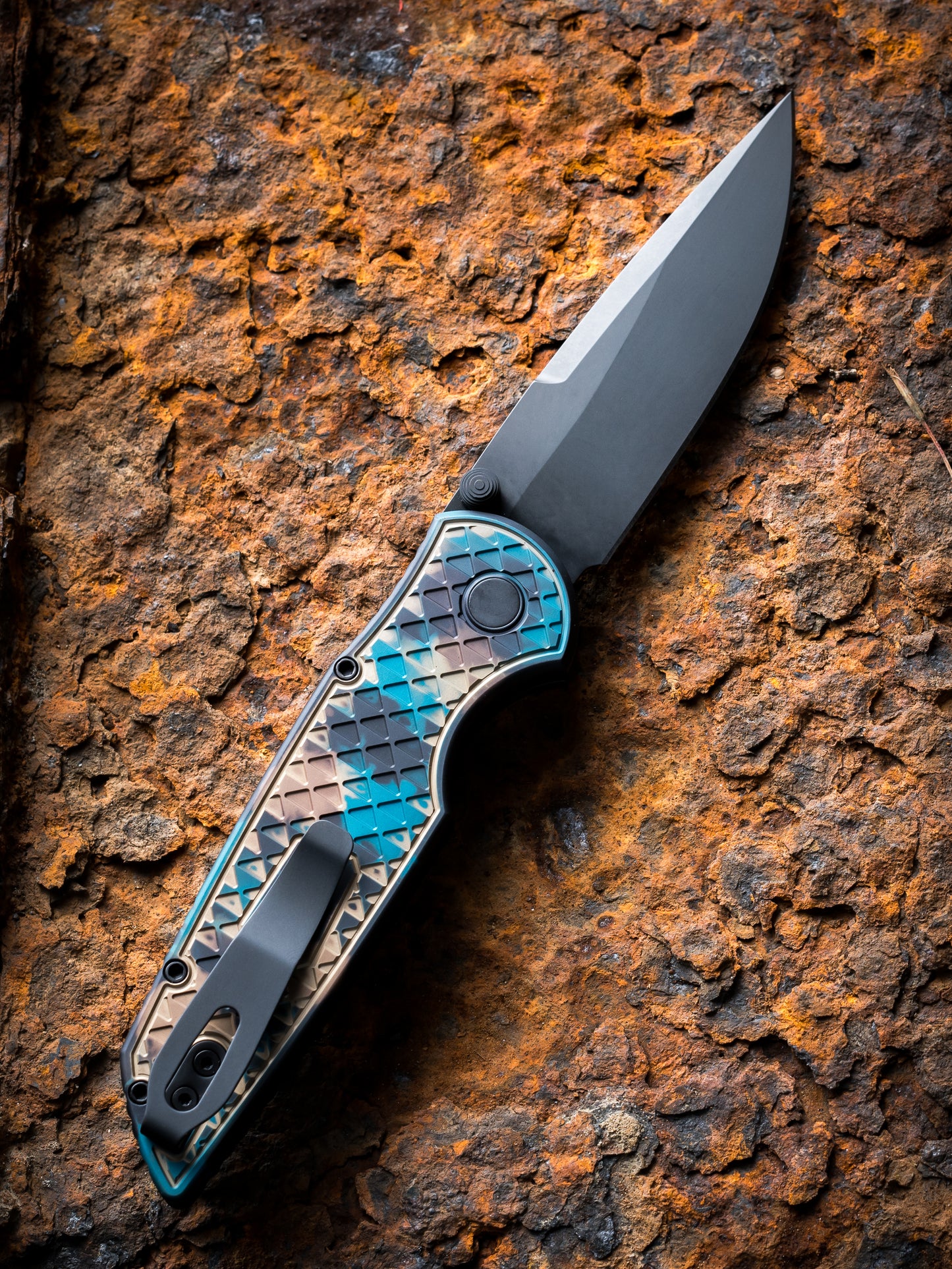 Pro-Tech-Pro-Tech INT106.SHIPWRECK TR-3 INTEGRITY Manual - Relic Textured "Shipwreck" Anodized Handle - DLC Black Magnacut Blade - Black Lip Pearl Button - Black Wide Deep Carry Clip-3-Urban Cutlery
