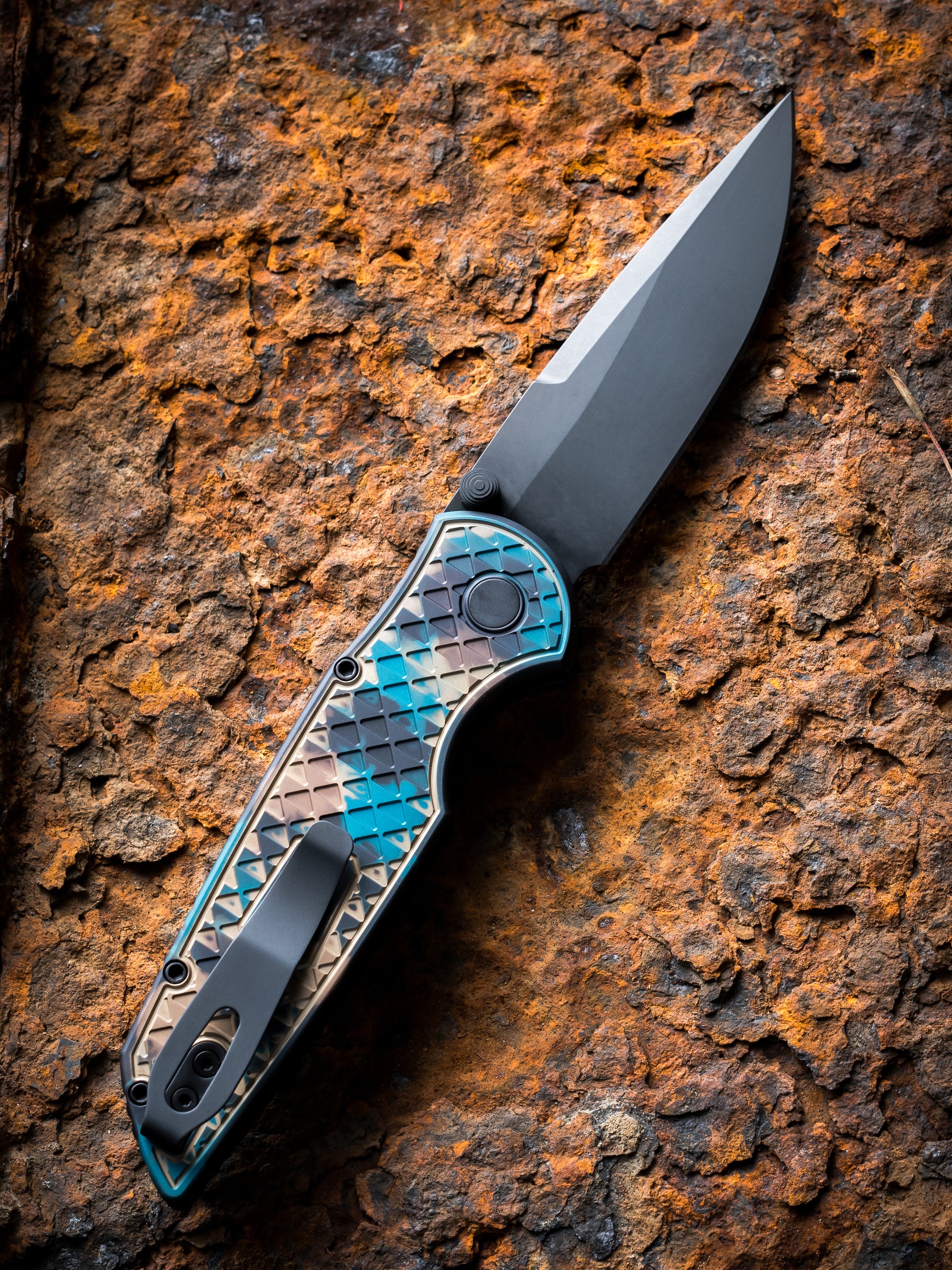 Pro-Tech-Pro-Tech INT106.SHIPWRECK TR-3 INTEGRITY Manual - Relic Textured "Shipwreck" Anodized Handle - DLC Black Magnacut Blade - Black Lip Pearl Button - Black Wide Deep Carry Clip-3-Urban Cutlery