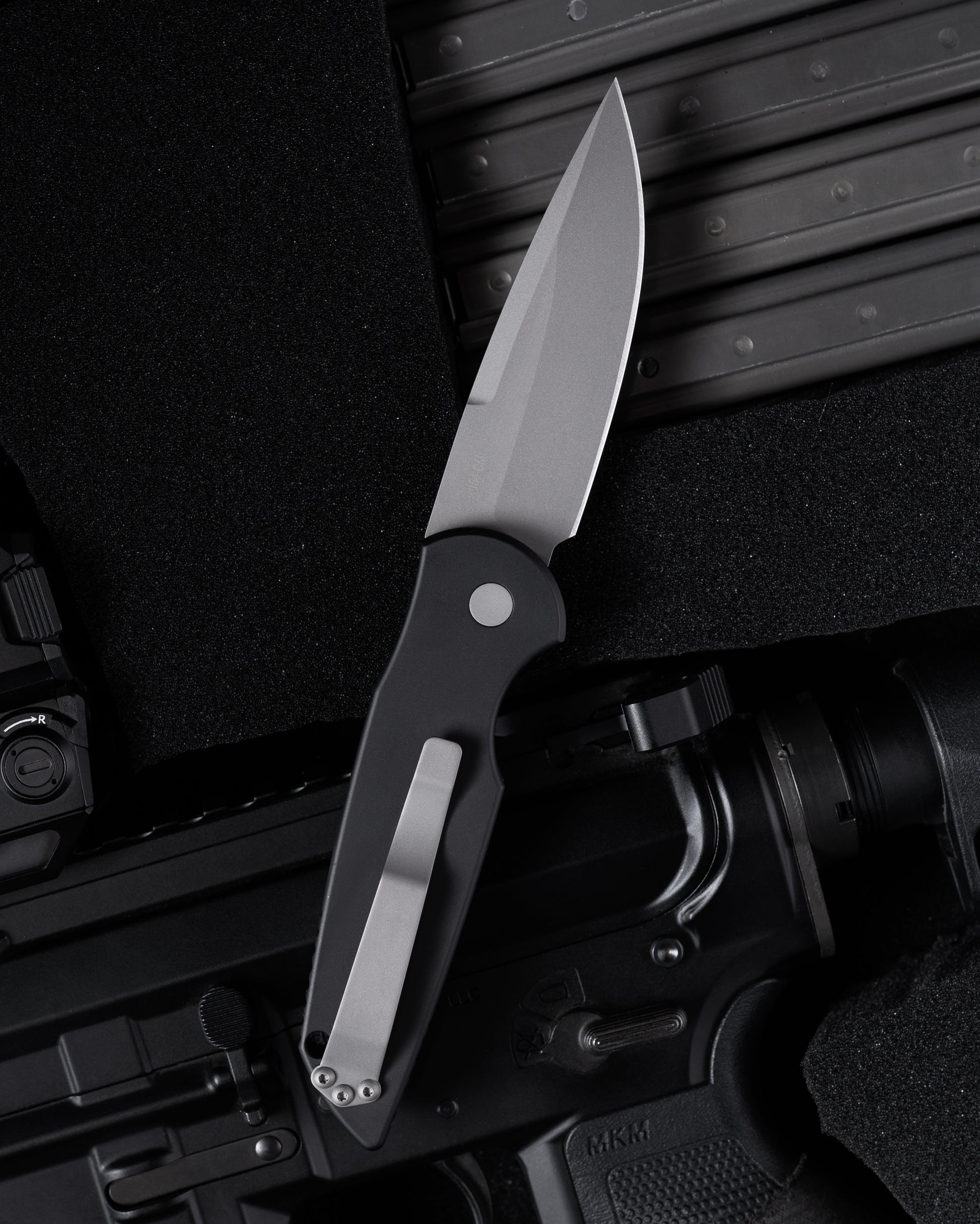 Pro-Tech-Pro-Tech TR-3 Tactical Response AUTO - Black w/ Groove Texture Handle - Bead Blasted 154cm Blade - Blasted Hardware-2-Urban Cutlery