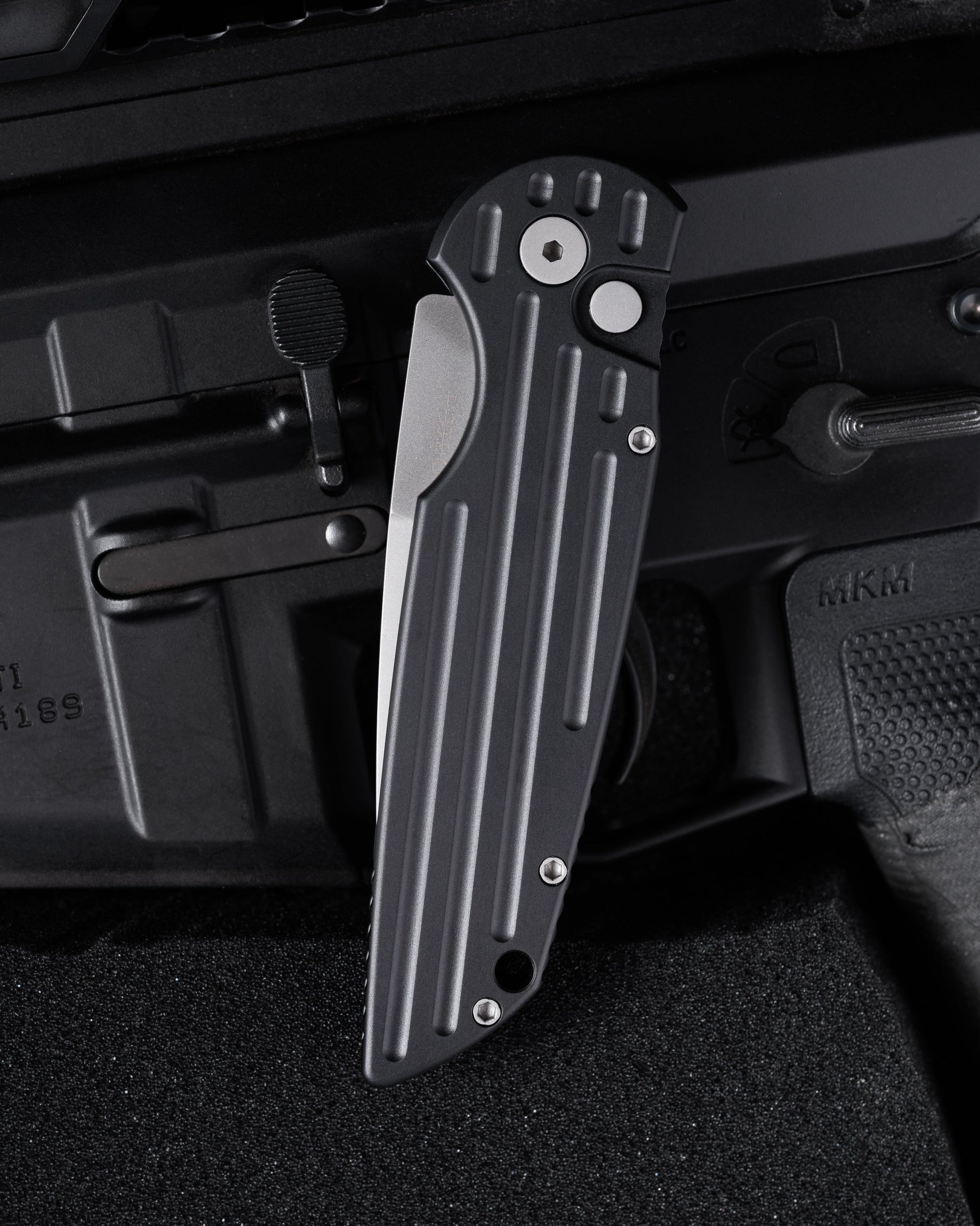 Pro-Tech-Pro-Tech TR-3 Tactical Response AUTO - Black w/ Groove Texture Handle - Bead Blasted 154cm Blade - Blasted Hardware-3-Urban Cutlery